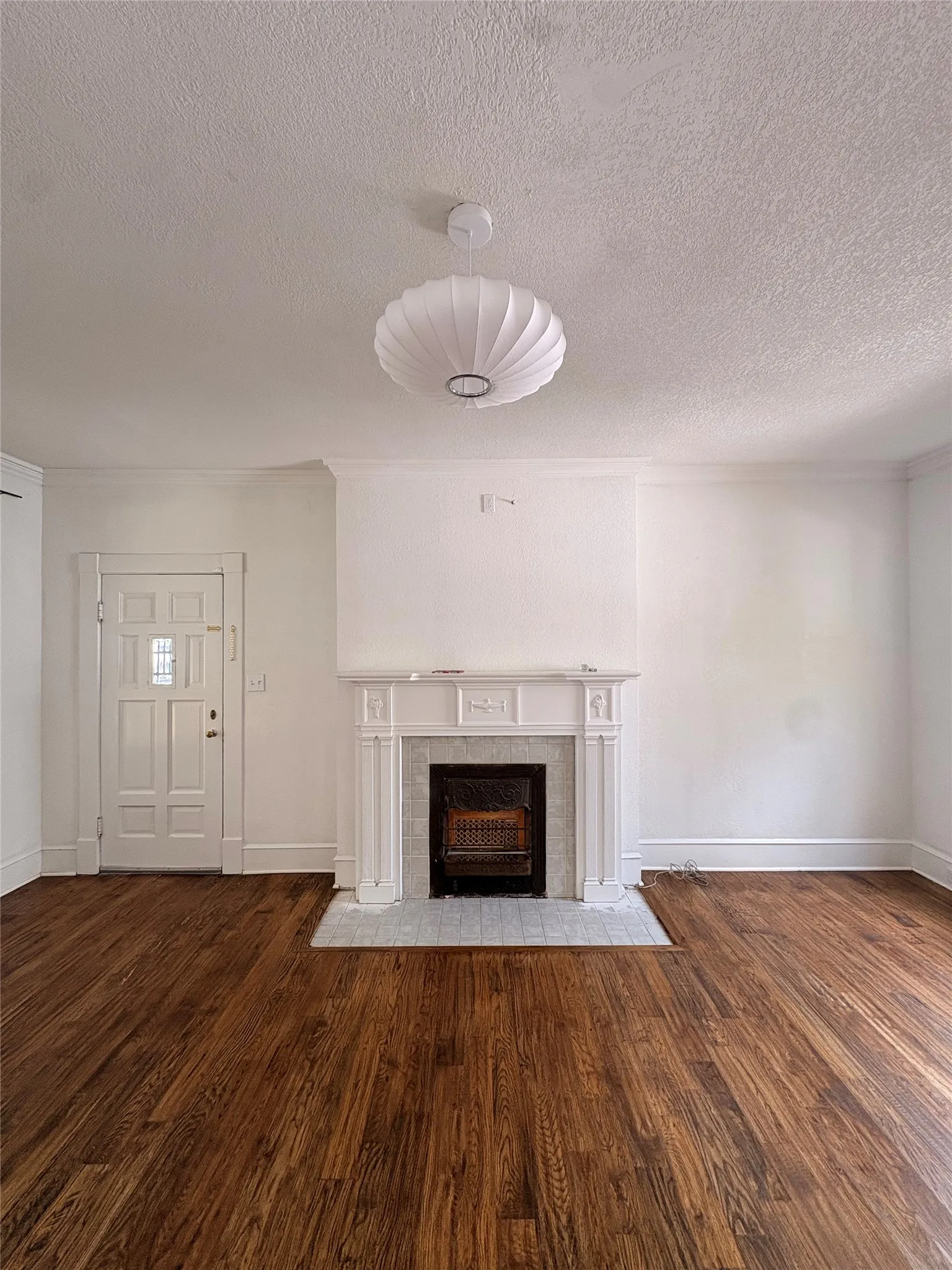 Single Family Residence For Rent in Mc Lennan County , 2626 Morrow Avenue, Waco, Texas 76707, 3 Bedroom, 2 Bathroom, 2 Garage spaces, 1,576 Sqft, built in 1928, mls#21350056, Real Estate Agent in Waco, Homes For Rent in Mc Lennan county, Homes For Rent in Waco, Realtor in Waco Texas, Real Estate Brokerage Independent Realty Texas, Luminita Cordes Realtor