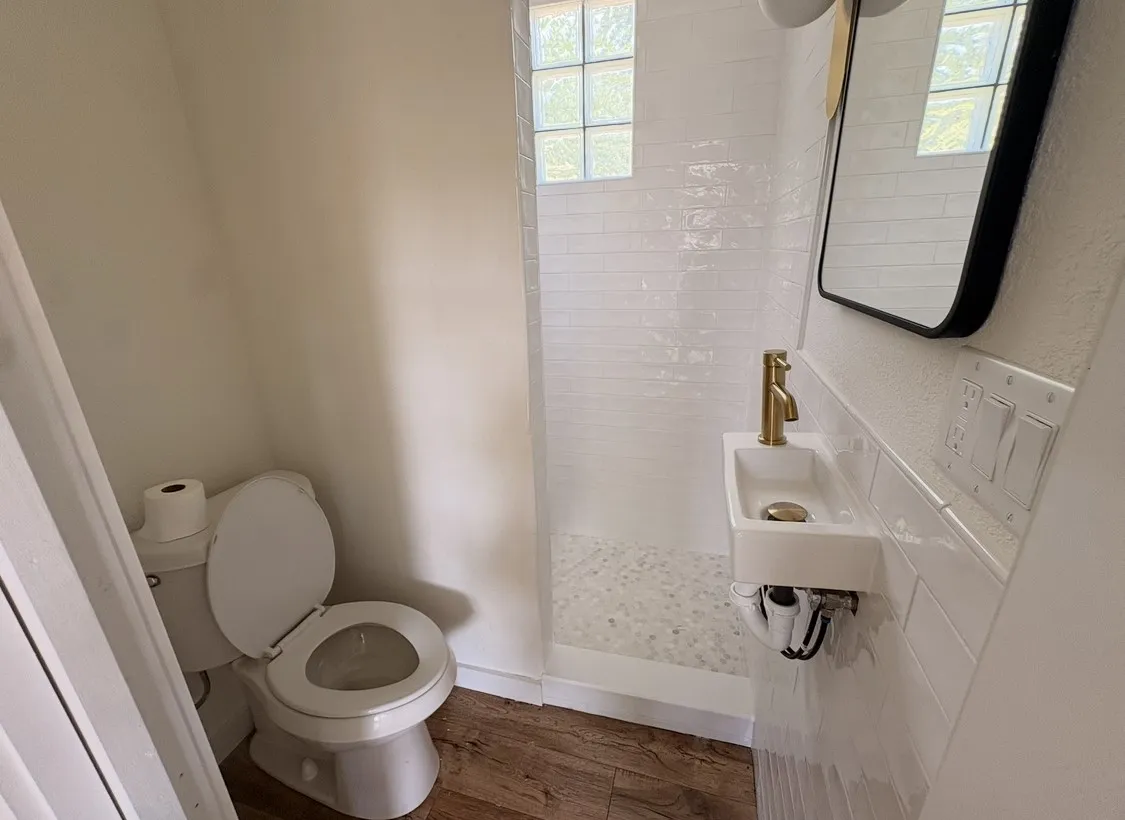 Single Family Residence For Rent in Mc Lennan County , 2626 Morrow Avenue, Waco, Texas 76707, 3 Bedroom, 2 Bathroom, 2 Garage spaces, 1,576 Sqft, built in 1928, mls#21350056, Real Estate Agent in Waco, Homes For Rent in Mc Lennan county, Homes For Rent in Waco, Realtor in Waco Texas, Real Estate Brokerage Independent Realty Texas, Luminita Cordes Realtor