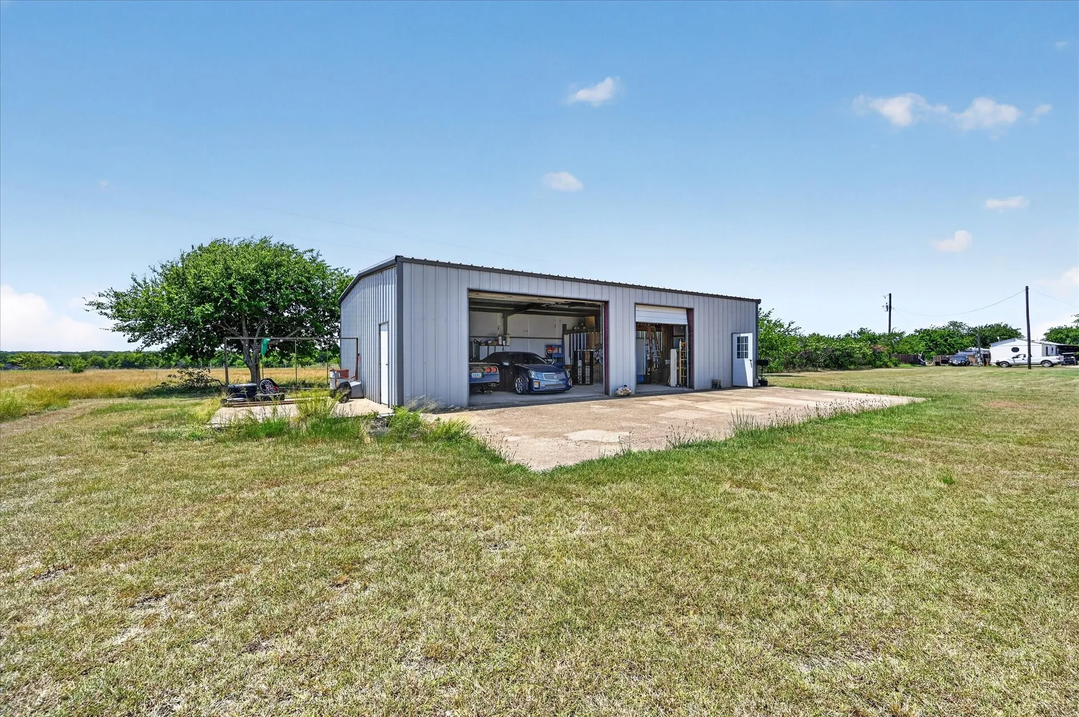 Improved Land For Sale in Ellis County , 1489 Lone Elm Road, Waxahachie, Texas 75167, 0, 0, Garage spaces, 0 Sqft, built in 2005, mls#21348600, Real Estate Agent in Waxahachie, Homes For Sale in Ellis county, Homes For Sale in Waxahachie, Realtor in Waxahachie Texas, Real Estate Brokerage Independent Realty Texas, Luminita Cordes Realtor