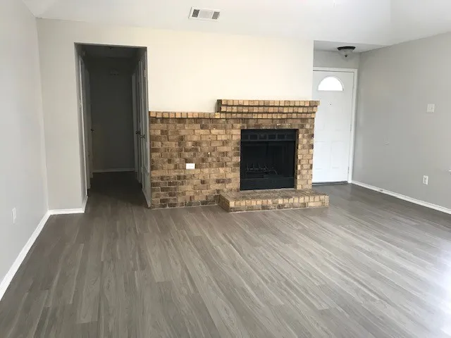 Single Family Residence For Rent in Dallas County , 1724 Wheatfield Drive, Mesquite, Texas 75149, 3 Bedroom, 2 Bathroom, 2 Garage spaces, 1,145 Sqft, built in 1985, mls#21342702, Real Estate Agent in Mesquite, Homes For Rent in Dallas county, Homes For Rent in Mesquite, Realtor in Mesquite Texas, Real Estate Brokerage Independent Realty Texas, Luminita Cordes Realtor