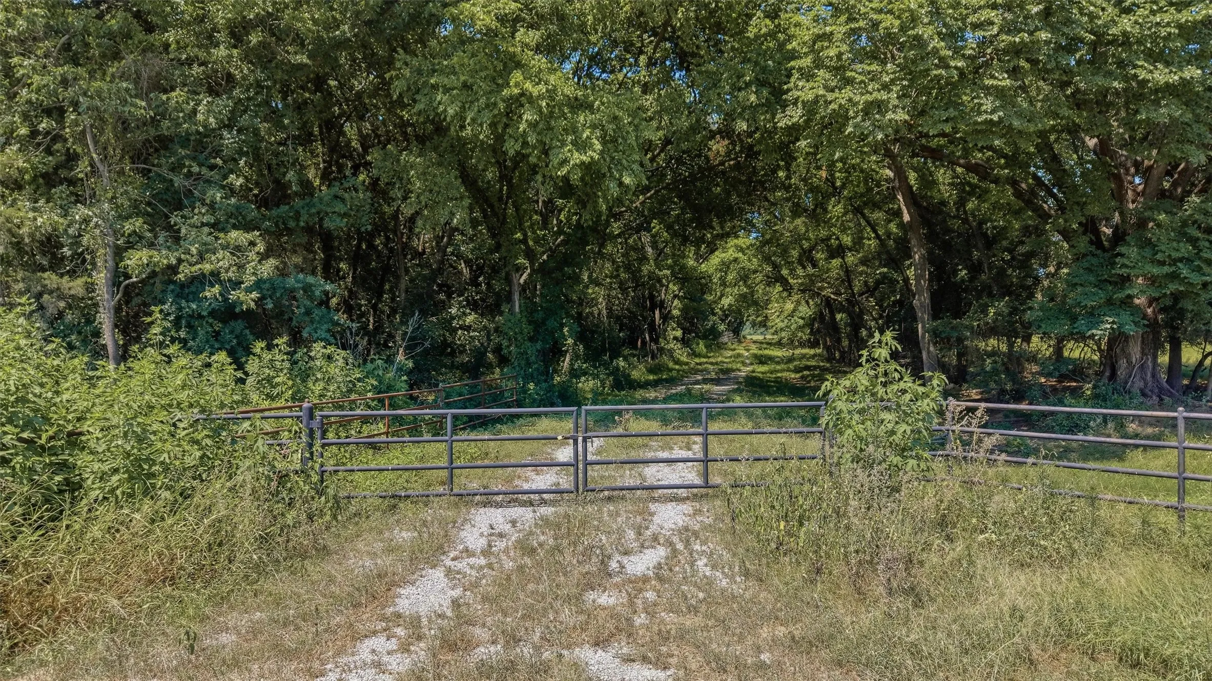 Ranch For Sale in Grayson County , 000 Oak Ridge Road, Denison, Texas 75021, 0, 0, Garage spaces, 0 Sqft, built in 0, mls#21348687, Real Estate Agent in Denison, Homes For Sale in Grayson county, Homes For Sale in Denison, Realtor in Denison Texas, Real Estate Brokerage Independent Realty Texas, Luminita Cordes Realtor