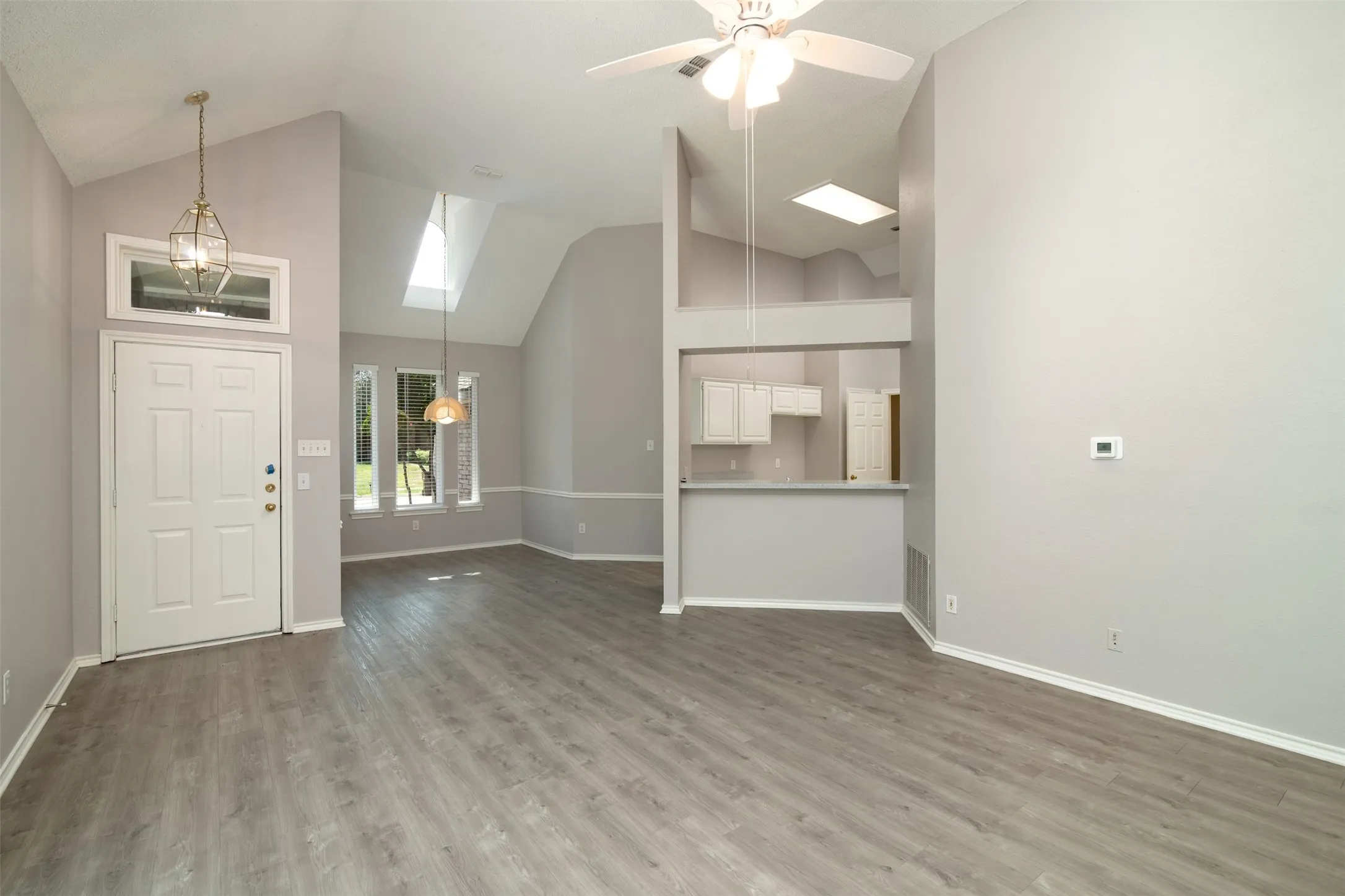 Single Family Residence For Rent in Collin County , 1329 Maywood Court, Plano, Texas 75023, 3 Bedroom, 2 Bathroom, 2 Garage spaces, 1,501 Sqft, built in 1990, mls#21342363, Real Estate Agent in Plano, Homes For Rent in Collin county, Homes For Rent in Plano, Realtor in Plano Texas, Real Estate Brokerage Independent Realty Texas, Luminita Cordes Realtor