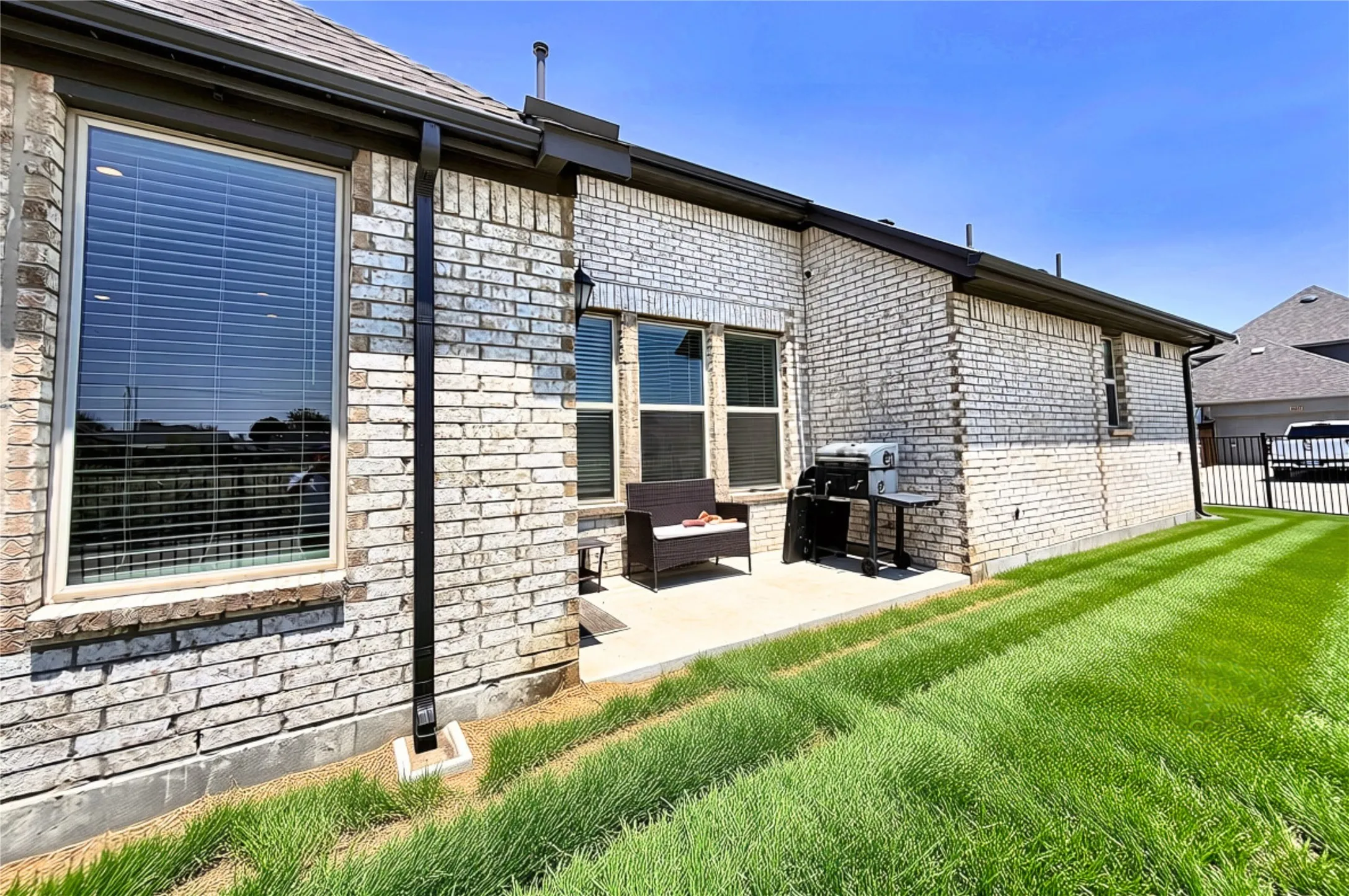 Single Family Residence For Sale in Dallas County , 1314 Broadview Drive, Garland, Texas 75042, 3 Bedroom, 2 Bathroom, 2 Garage spaces, 1,723 Sqft, built in 2023, mls#21350127, Real Estate Agent in Garland, Homes For Sale in Dallas county, Homes For Sale in Garland, Realtor in Garland Texas, Real Estate Brokerage Independent Realty Texas, Luminita Cordes Realtor