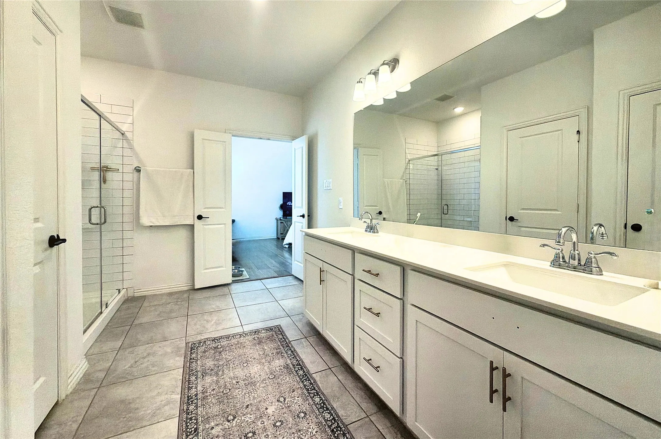 Single Family Residence For Sale in Dallas County , 1314 Broadview Drive, Garland, Texas 75042, 3 Bedroom, 2 Bathroom, 2 Garage spaces, 1,723 Sqft, built in 2023, mls#21350127, Real Estate Agent in Garland, Homes For Sale in Dallas county, Homes For Sale in Garland, Realtor in Garland Texas, Real Estate Brokerage Independent Realty Texas, Luminita Cordes Realtor
