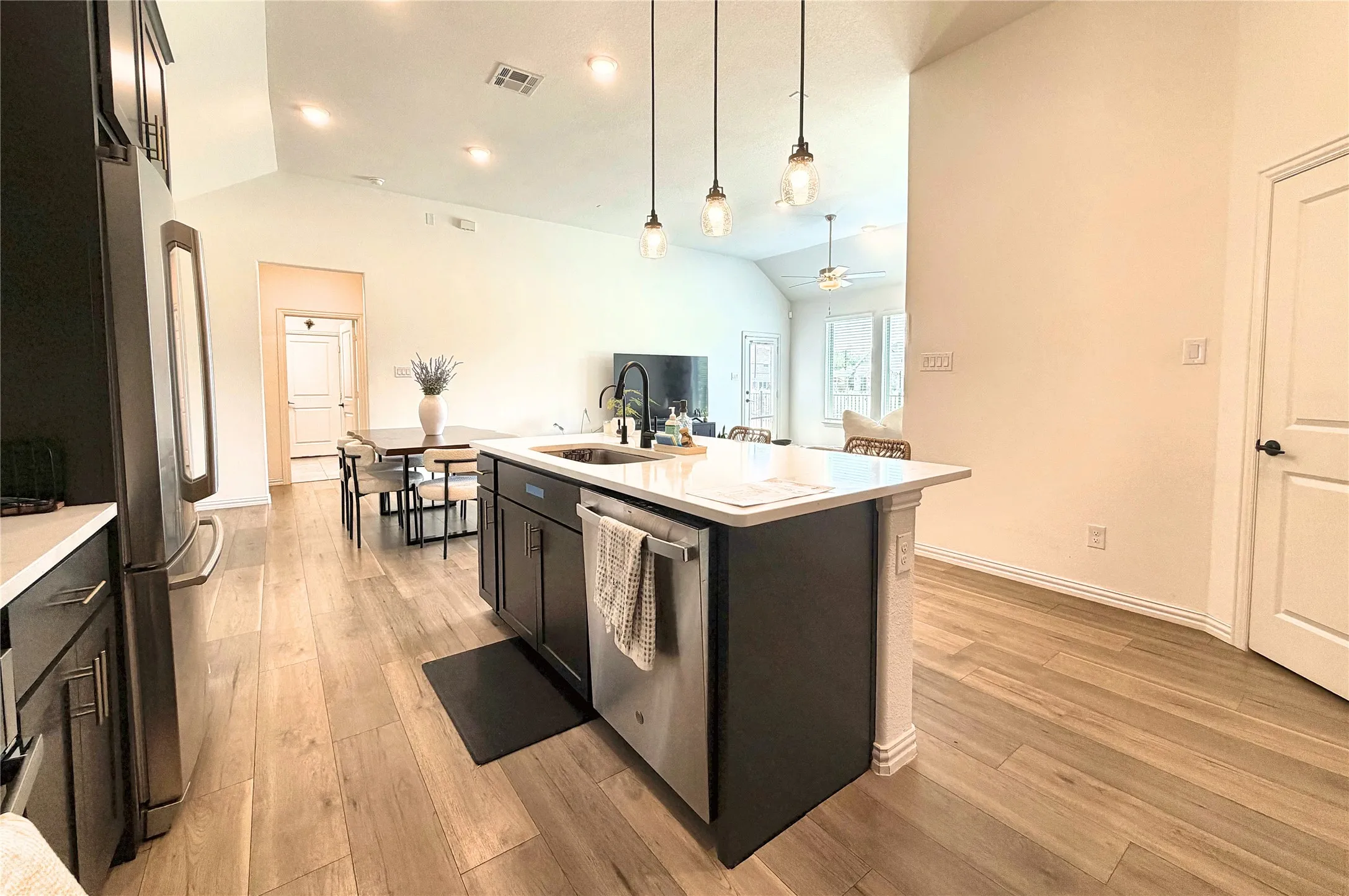 Single Family Residence For Sale in Dallas County , 1314 Broadview Drive, Garland, Texas 75042, 3 Bedroom, 2 Bathroom, 2 Garage spaces, 1,723 Sqft, built in 2023, mls#21350127, Real Estate Agent in Garland, Homes For Sale in Dallas county, Homes For Sale in Garland, Realtor in Garland Texas, Real Estate Brokerage Independent Realty Texas, Luminita Cordes Realtor