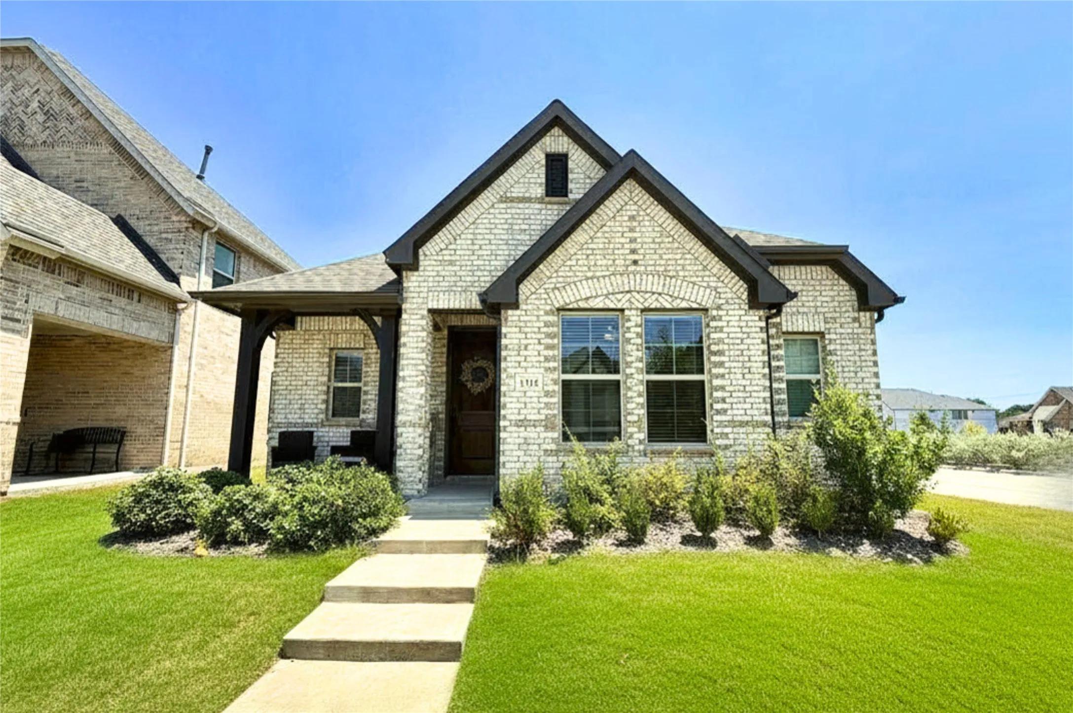 Single Family Residence For Sale in Dallas County , 1314 Broadview Drive, Garland, Texas 75042, 3 Bedroom, 2 Bathroom, 2 Garage spaces, 1,723 Sqft, built in 2023, mls#21350127, Real Estate Agent in Garland, Homes For Sale in Dallas county, Homes For Sale in Garland, Realtor in Garland Texas, Real Estate Brokerage Independent Realty Texas, Luminita Cordes Realtor
