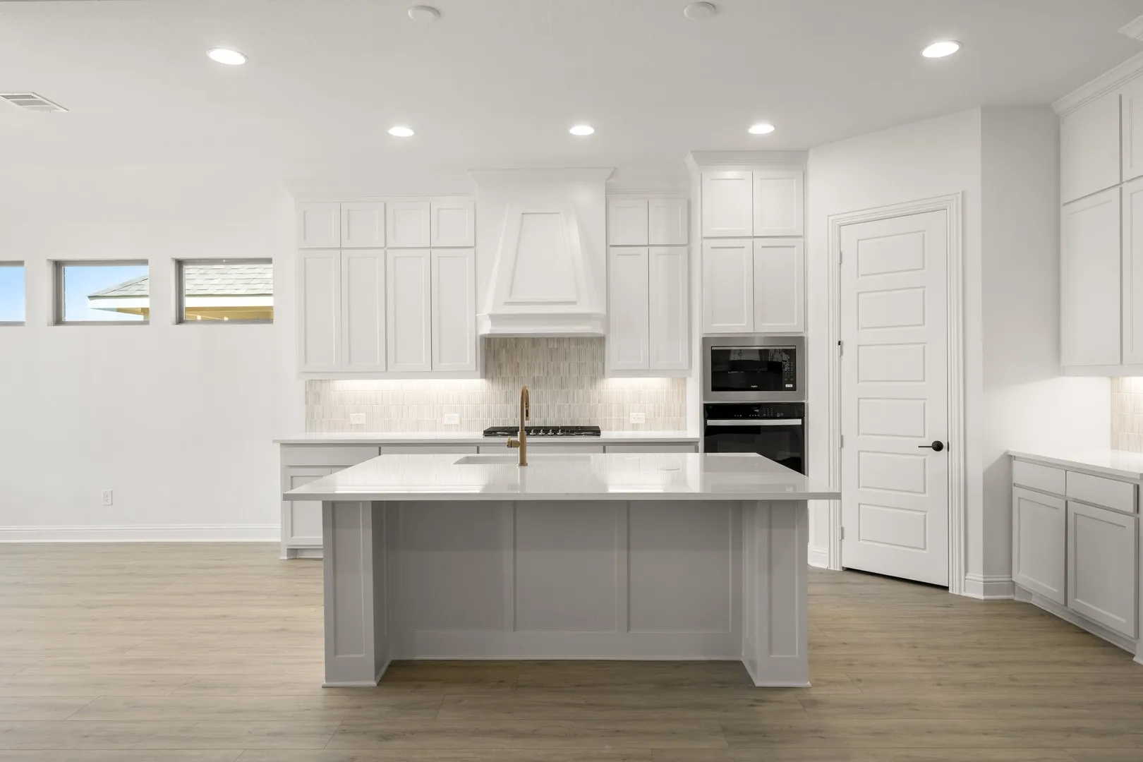 2115 Pennywell- Kitchen-2