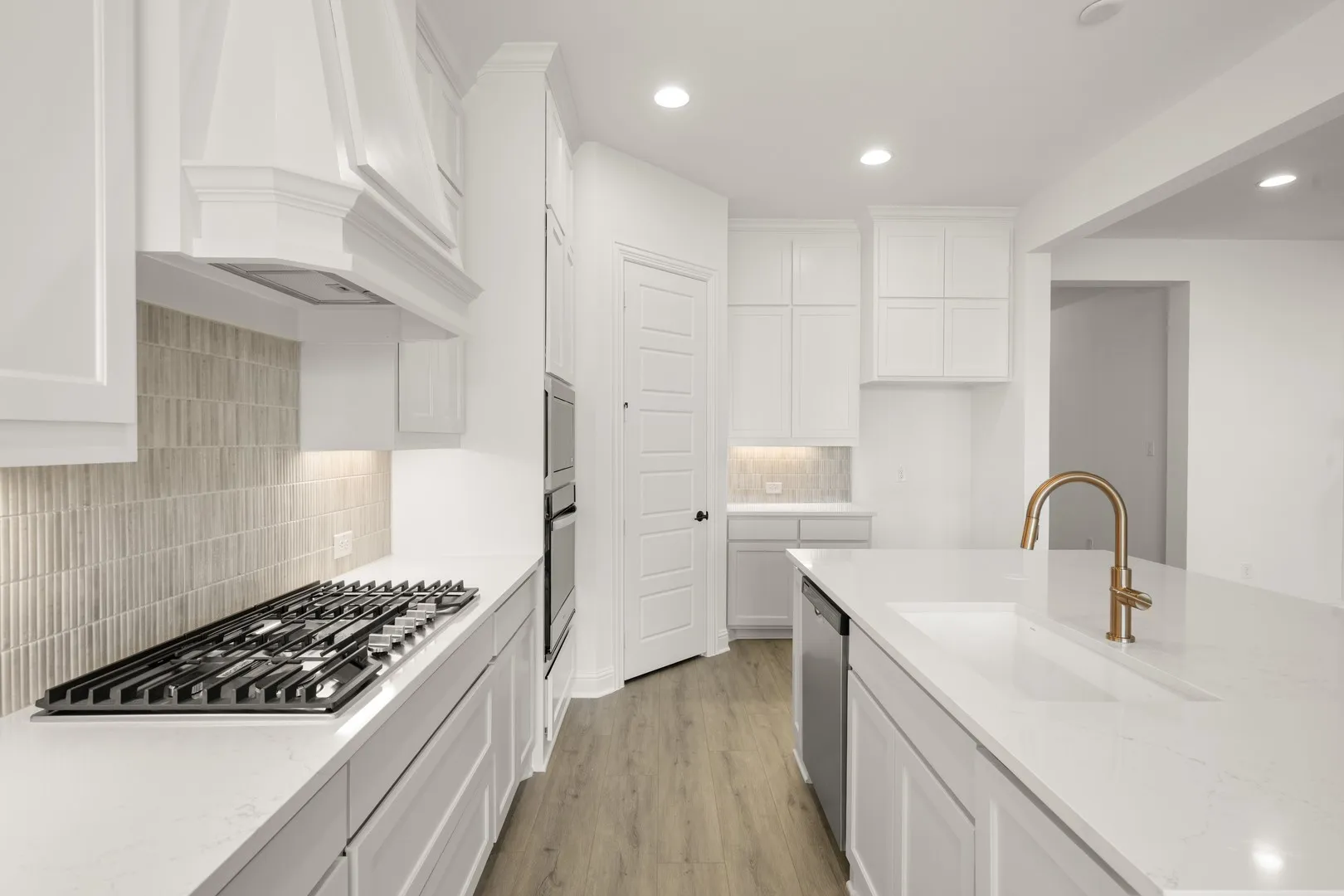2115 Pennywell- Kitchen-4
