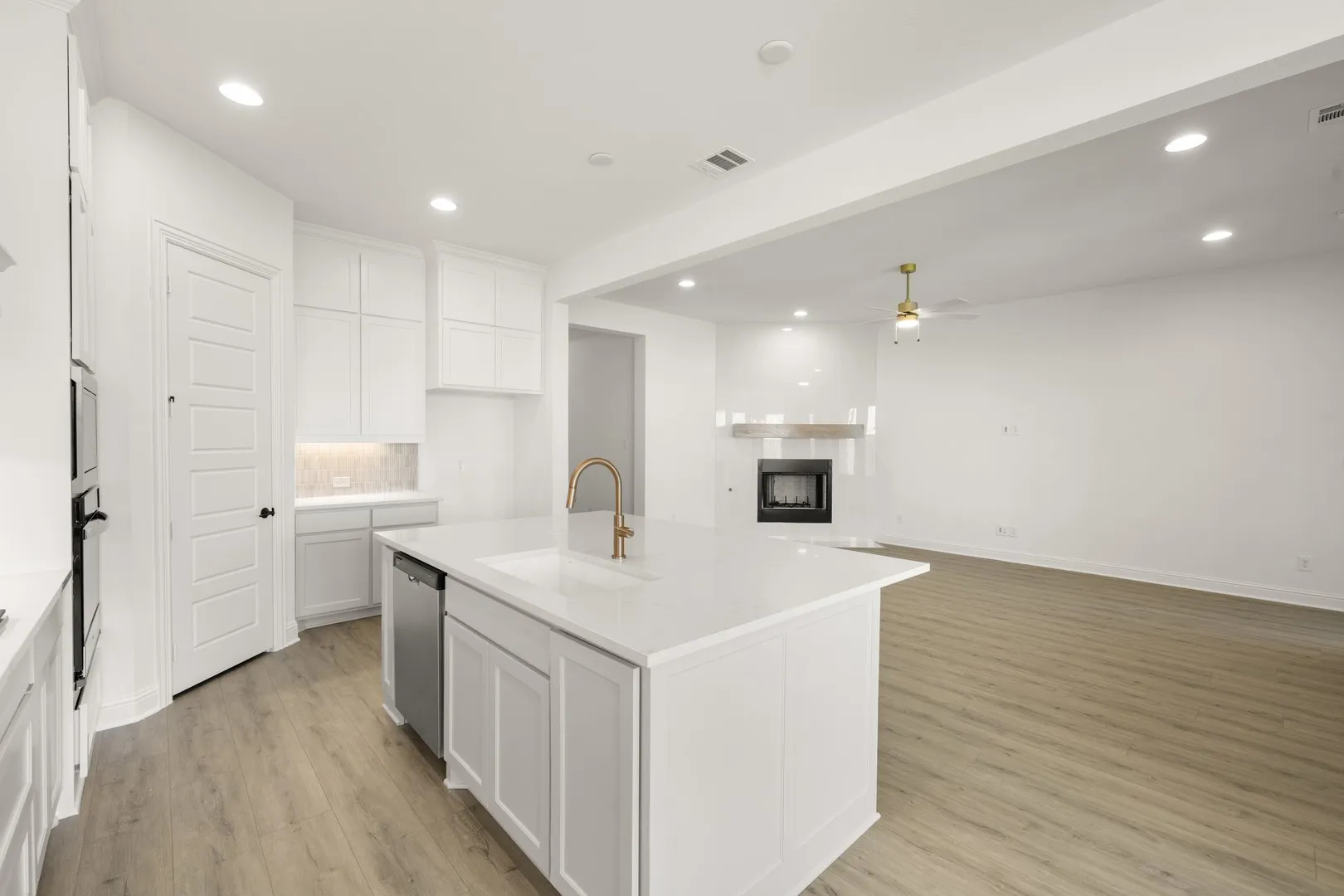 2115 Pennywell- Kitchen-5
