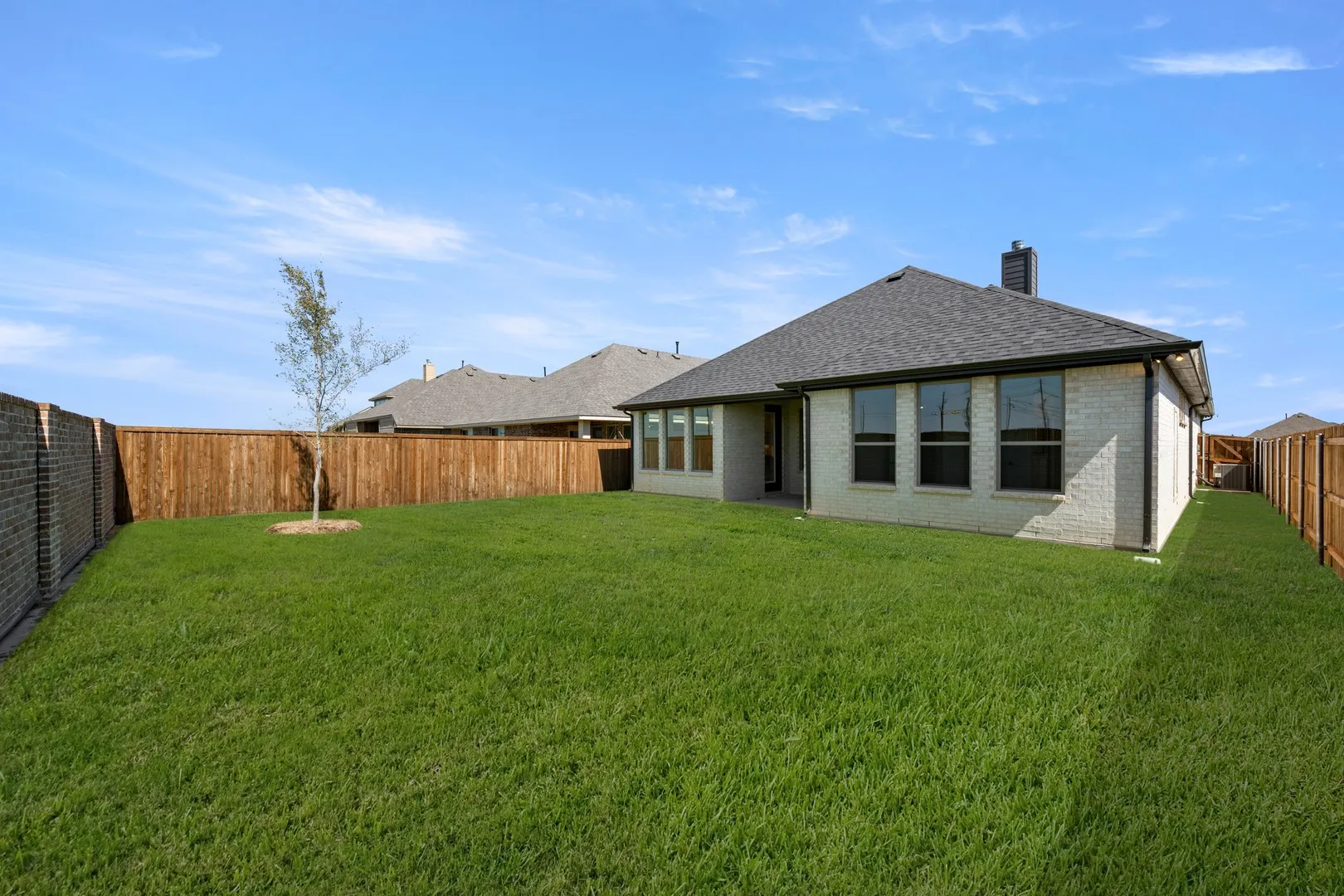 2115 Pennywell- Back