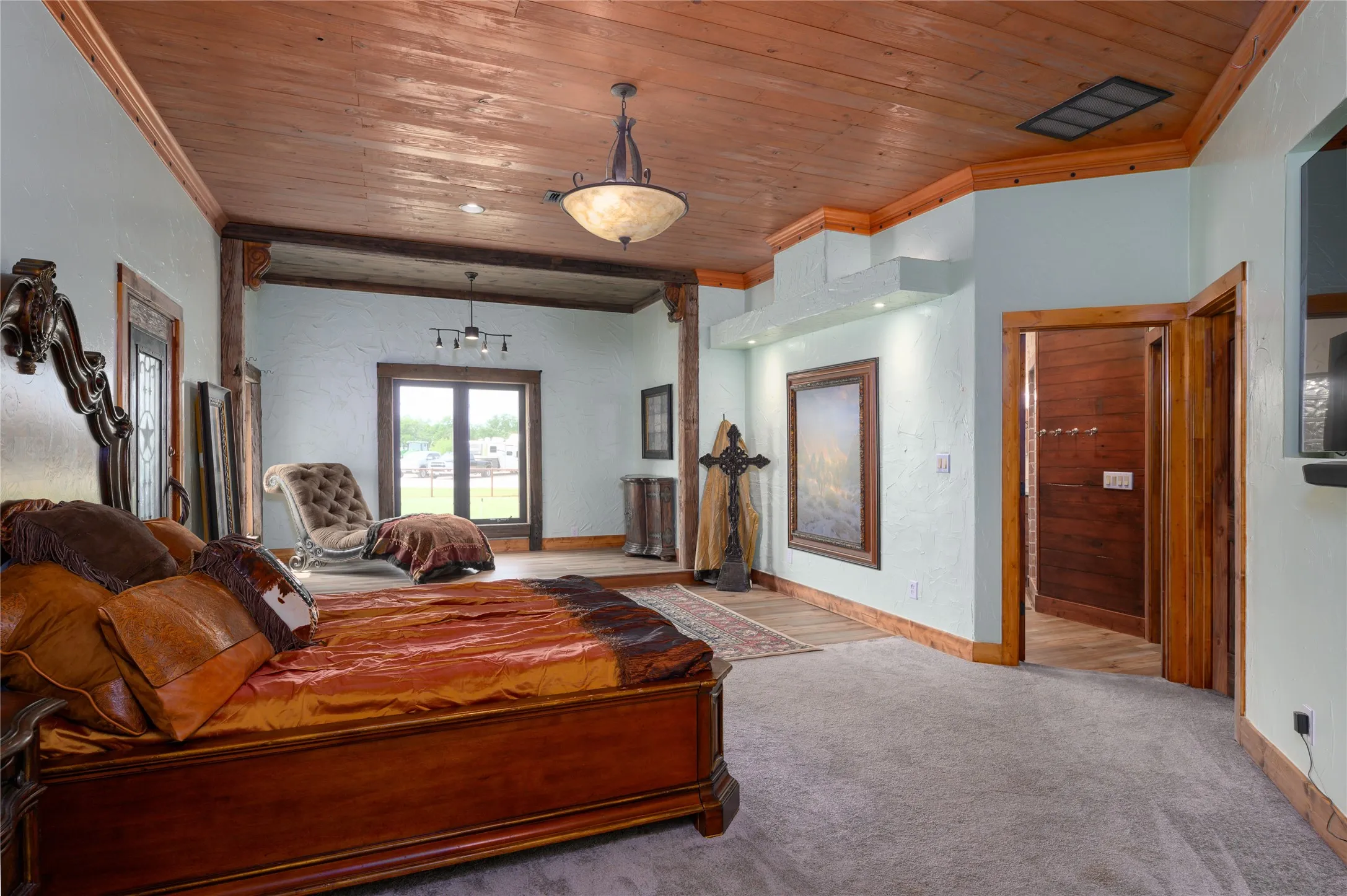 Single Family Residence For Rent in Grayson County , 34673 US Highway 82, Whitesboro, Texas 76273, 3 Bedroom, 4 Bathroom, 1 Garage spaces, 5,819 Sqft, built in 2000, mls#21348851, Real Estate Agent in Whitesboro, Homes For Rent in Grayson county, Homes For Rent in Whitesboro, Realtor in Whitesboro Texas, Real Estate Brokerage Independent Realty Texas, Luminita Cordes Realtor