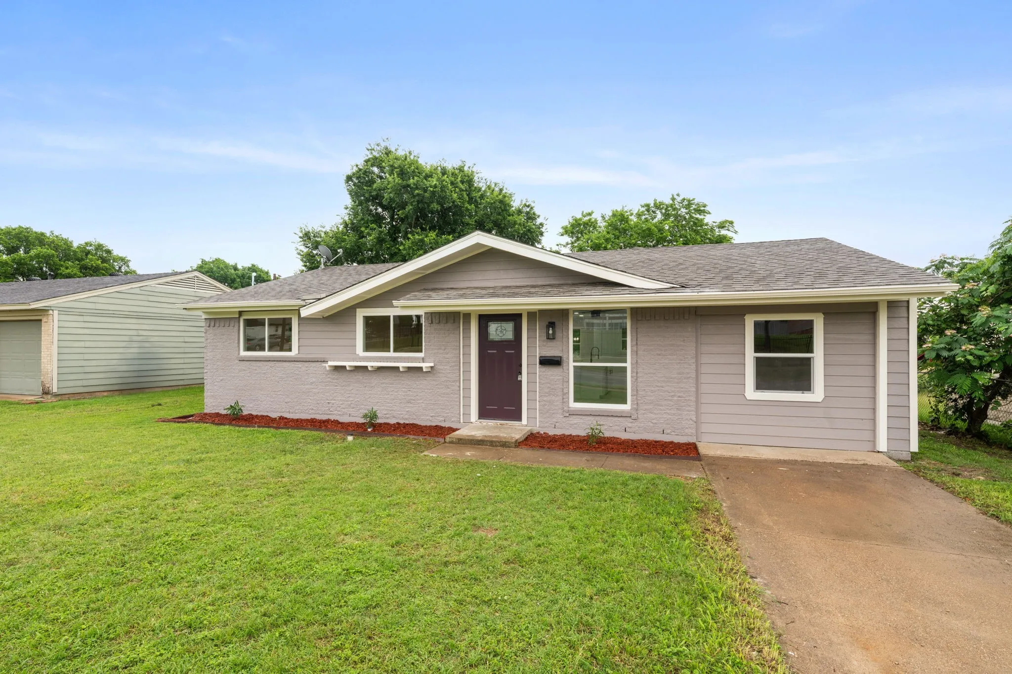 Single Family Residence For Sale in Dallas County , 3842 Soft Wind Drive, Dallas, Texas 75241, 4 Bedroom, 2 Bathroom, Garage spaces, 1,255 Sqft, built in 1963, mls#21349976, Real Estate Agent in Dallas, Homes For Sale in Dallas county, Homes For Sale in Dallas, Realtor in Dallas Texas, Real Estate Brokerage Independent Realty Texas, Luminita Cordes Realtor