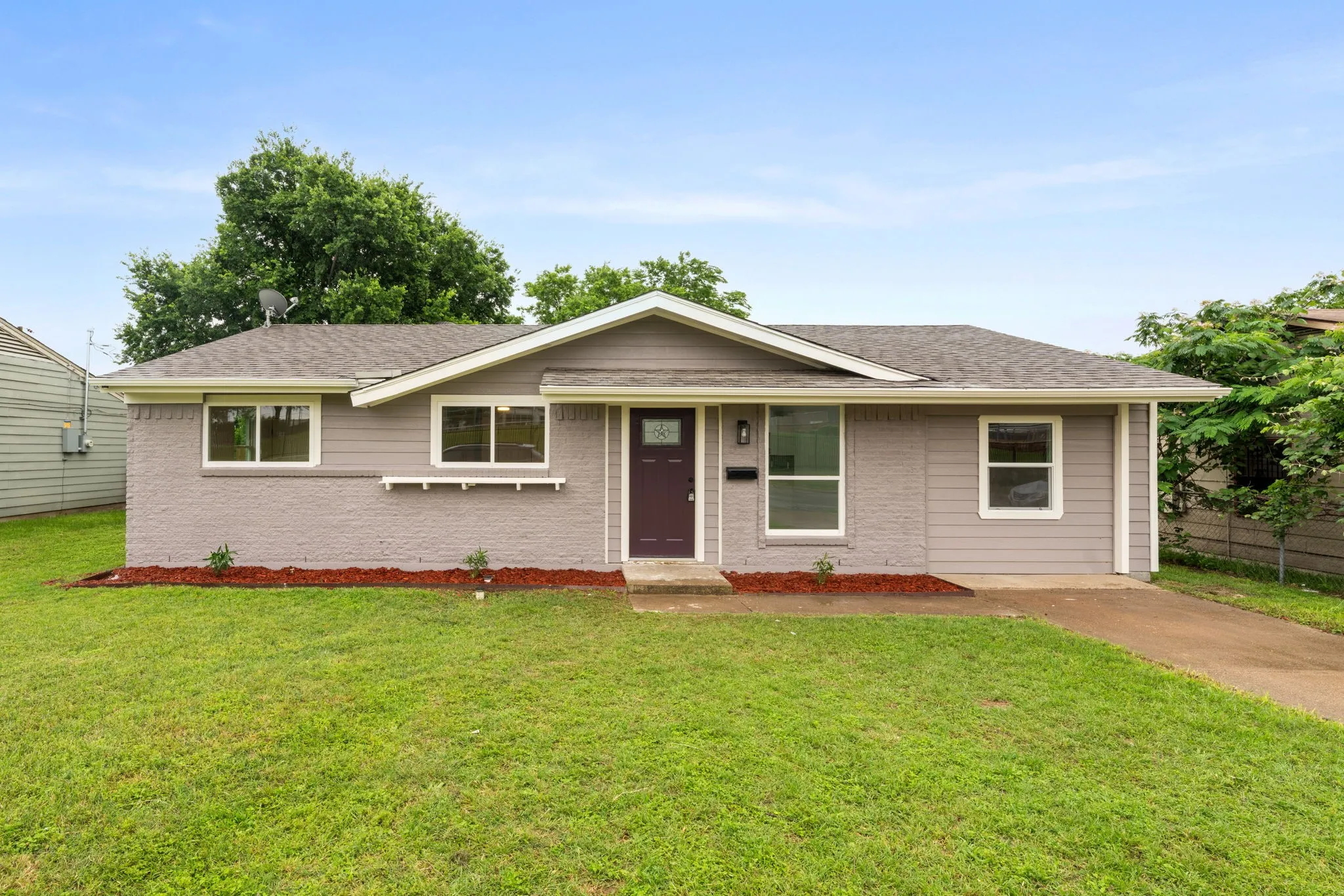 Single Family Residence For Sale in Dallas County , 3842 Soft Wind Drive, Dallas, Texas 75241, 4 Bedroom, 2 Bathroom, Garage spaces, 1,255 Sqft, built in 1963, mls#21349976, Real Estate Agent in Dallas, Homes For Sale in Dallas county, Homes For Sale in Dallas, Realtor in Dallas Texas, Real Estate Brokerage Independent Realty Texas, Luminita Cordes Realtor