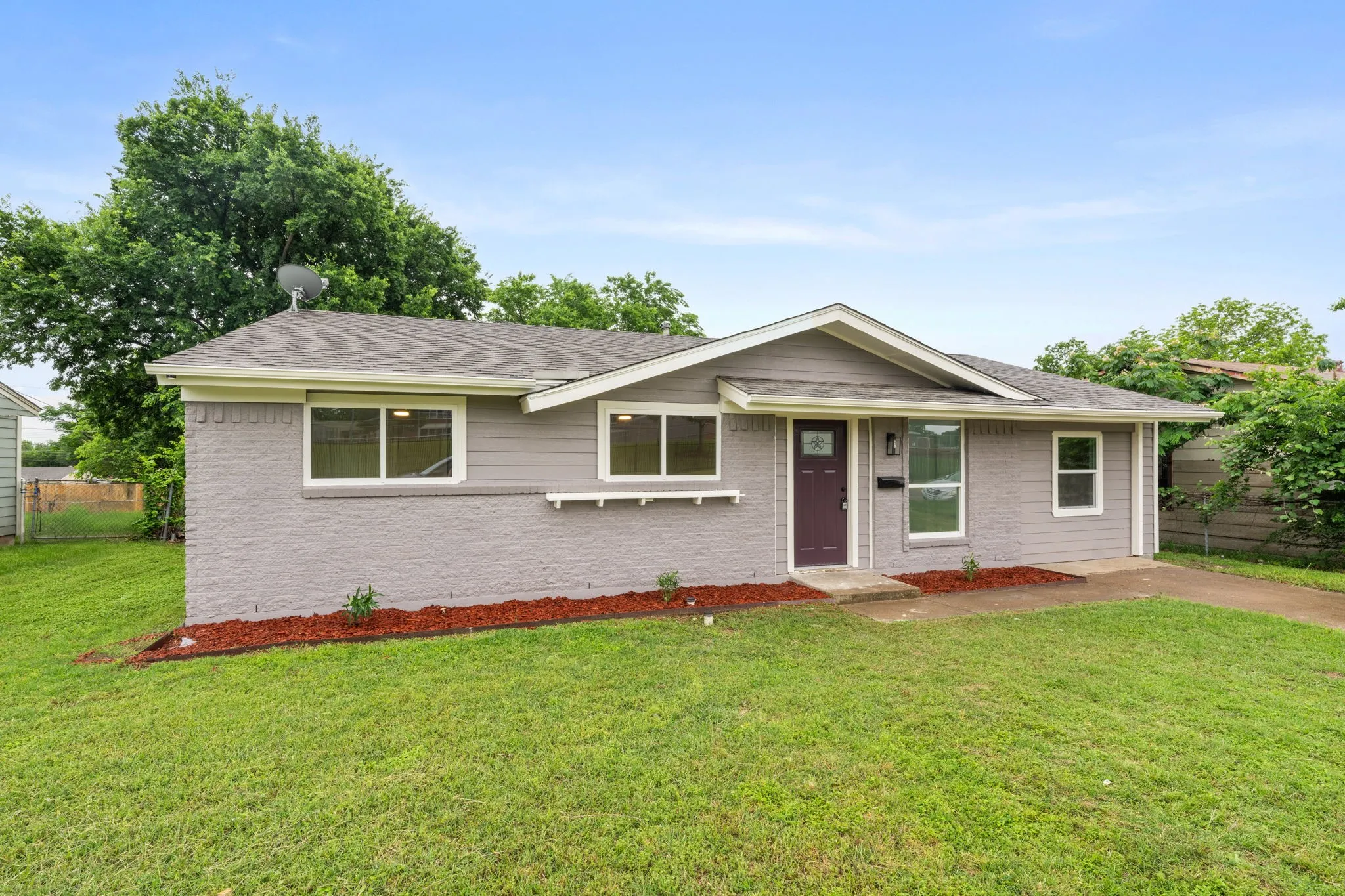 Single Family Residence For Sale in Dallas County , 3842 Soft Wind Drive, Dallas, Texas 75241, 4 Bedroom, 2 Bathroom, Garage spaces, 1,255 Sqft, built in 1963, mls#21349976, Real Estate Agent in Dallas, Homes For Sale in Dallas county, Homes For Sale in Dallas, Realtor in Dallas Texas, Real Estate Brokerage Independent Realty Texas, Luminita Cordes Realtor