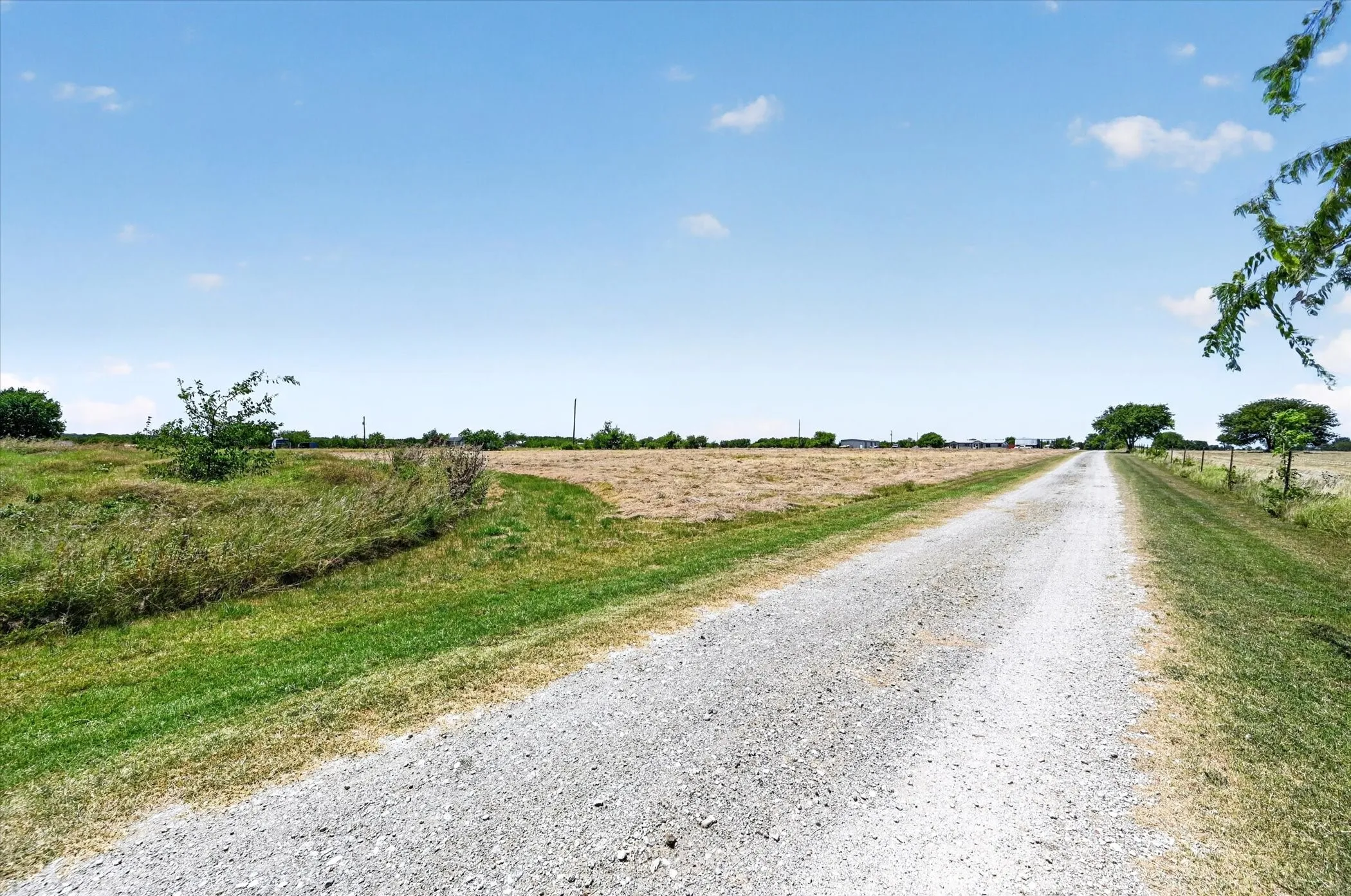 Unimproved Land For Sale in Ellis County , 1495 Lone Elm Road B, Waxahachie, Texas 75167, 0, 0, Garage spaces, 0 Sqft, built in 0, mls#21348978, Real Estate Agent in Waxahachie, Homes For Sale in Ellis county, Homes For Sale in Waxahachie, Realtor in Waxahachie Texas, Real Estate Brokerage Independent Realty Texas, Luminita Cordes Realtor