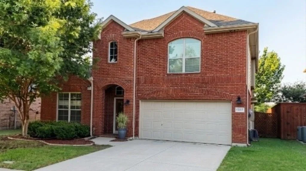 Single Family Residence For Sale in Collin County , 10317 Colfax Drive, Mc Kinney, Texas 75072, 4 Bedroom, 3 Bathroom, 2 Garage spaces, 2,466 Sqft, built in 2007, mls#21350149, Real Estate Agent in Mc Kinney, Homes For Sale in Collin county, Homes For Sale in Mc Kinney, Realtor in Mc Kinney Texas, Real Estate Brokerage Independent Realty Texas, Luminita Cordes Realtor