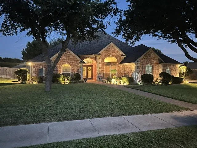 Single Family Residence For Sale in Mc Lennan County , 210 Ranchgate Trail, Waco, Texas 76657, 4 Bedroom, 3 Bathroom, 2 Garage spaces, 2,723 Sqft, built in 2003, mls#21348084, Real Estate Agent in Waco, Homes For Sale in Mc Lennan county, Homes For Sale in Waco, Realtor in Waco Texas, Real Estate Brokerage Independent Realty Texas, Luminita Cordes Realtor