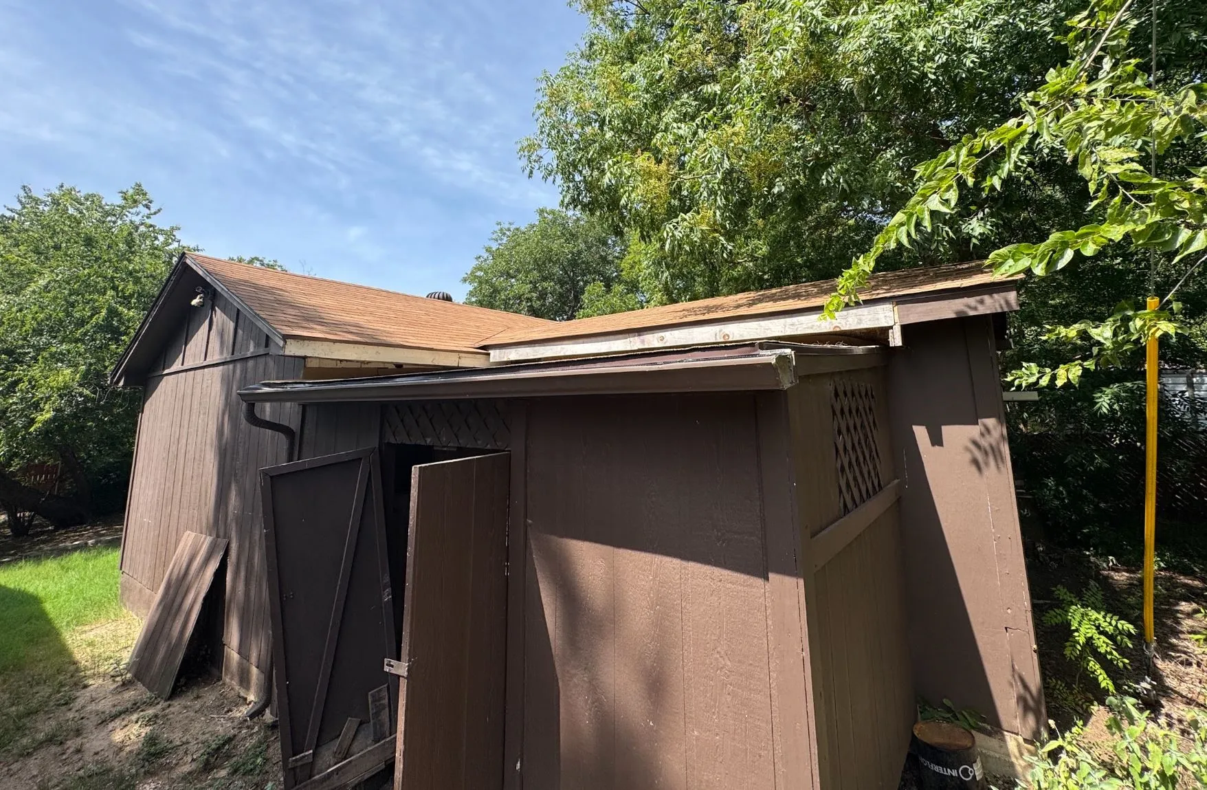Single Family Residence For Sale in Parker County , 3703 Pecan Park Drive, Weatherford, Texas 76087, 3 Bedroom, 2 Bathroom, 2 Garage spaces, 2,005 Sqft, built in 1964, mls#21350176, Real Estate Agent in Weatherford, Homes For Sale in Parker county, Homes For Sale in Weatherford, Realtor in Weatherford Texas, Real Estate Brokerage Independent Realty Texas, Luminita Cordes Realtor