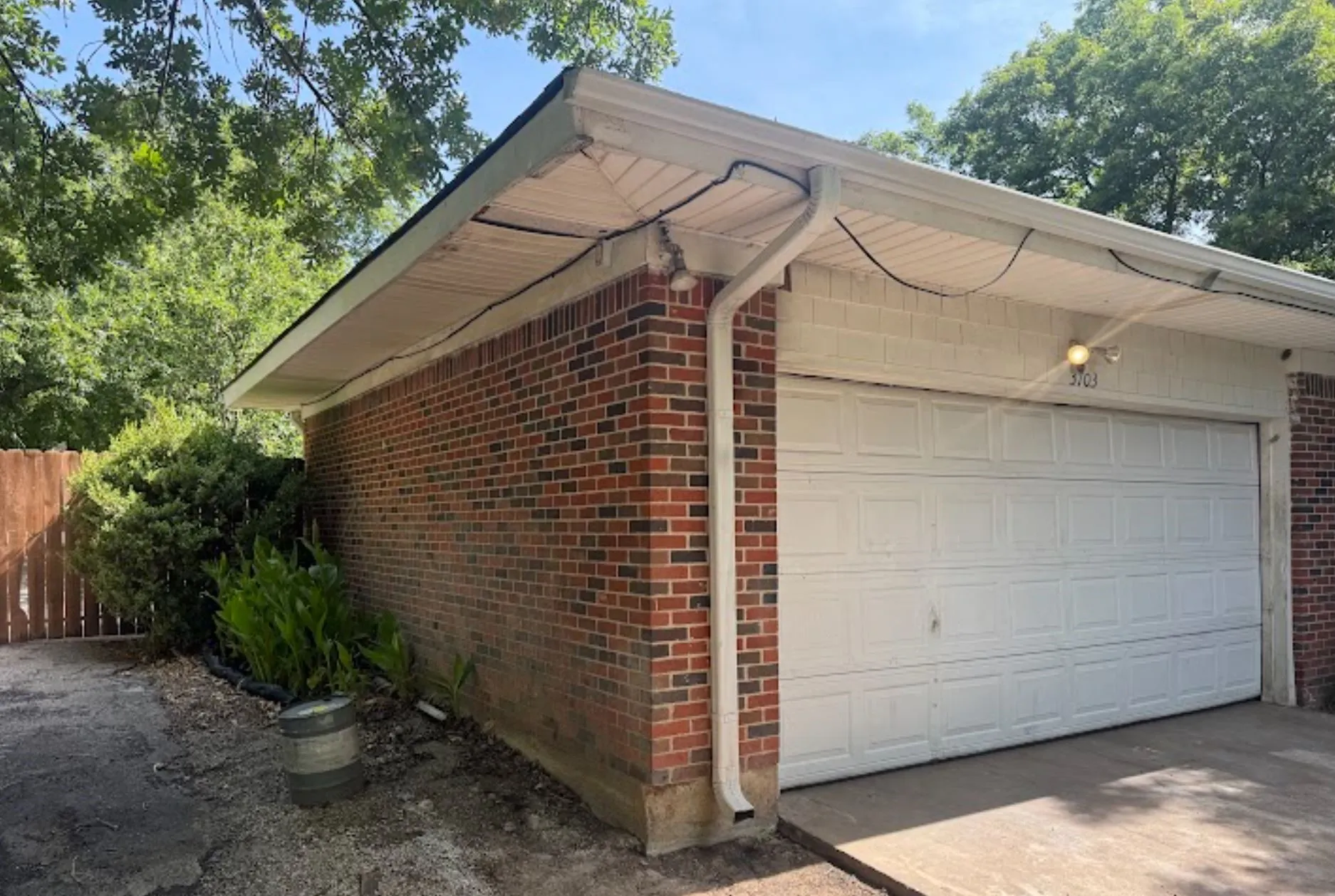 Single Family Residence For Sale in Parker County , 3703 Pecan Park Drive, Weatherford, Texas 76087, 3 Bedroom, 2 Bathroom, 2 Garage spaces, 2,005 Sqft, built in 1964, mls#21350176, Real Estate Agent in Weatherford, Homes For Sale in Parker county, Homes For Sale in Weatherford, Realtor in Weatherford Texas, Real Estate Brokerage Independent Realty Texas, Luminita Cordes Realtor