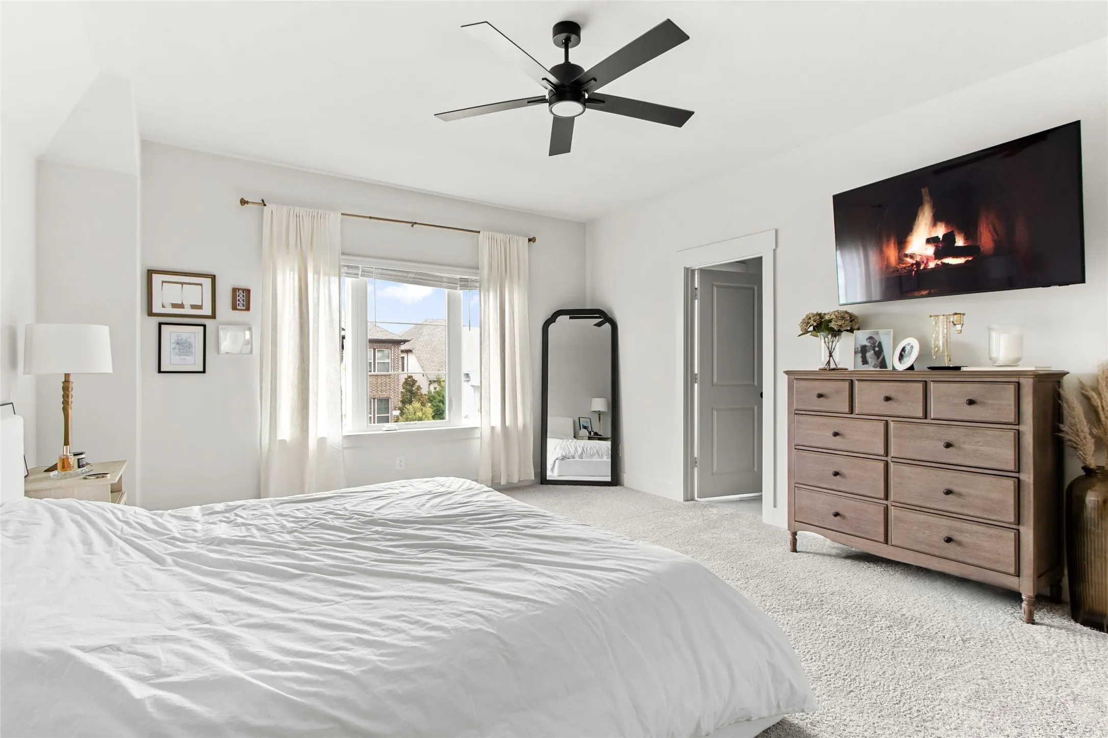 Townhouse For Sale in Tarrant County , 1500 Birds Fort Trail, Arlington, Texas 76005, 3 Bedrooms, 3 Bathrooms, 2 Garage spaces, 2,072 Sqft, built in 2024, Price $479,900, mls#21350074, Real Estate Agent in Arlington, Homes For Sale in Tarrant county, Homes For Sale in Arlington, Realtor in Arlington Texas, Real Estate Brokerage Independent Realty Texas, Luminita Cordes Realtor