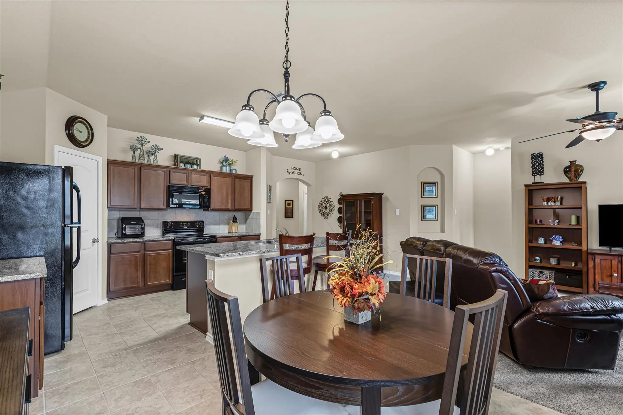 Single Family Residence For Sale in Collin County , 1104 Ruby Court, Princeton, Texas 75407, 4 Bedroom, 2 Bathroom, 2 Garage spaces, 1,587 Sqft, built in 2017, mls#21350163, Real Estate Agent in Princeton, Homes For Sale in Collin county, Homes For Sale in Princeton, Realtor in Princeton Texas, Real Estate Brokerage Independent Realty Texas, Luminita Cordes Realtor