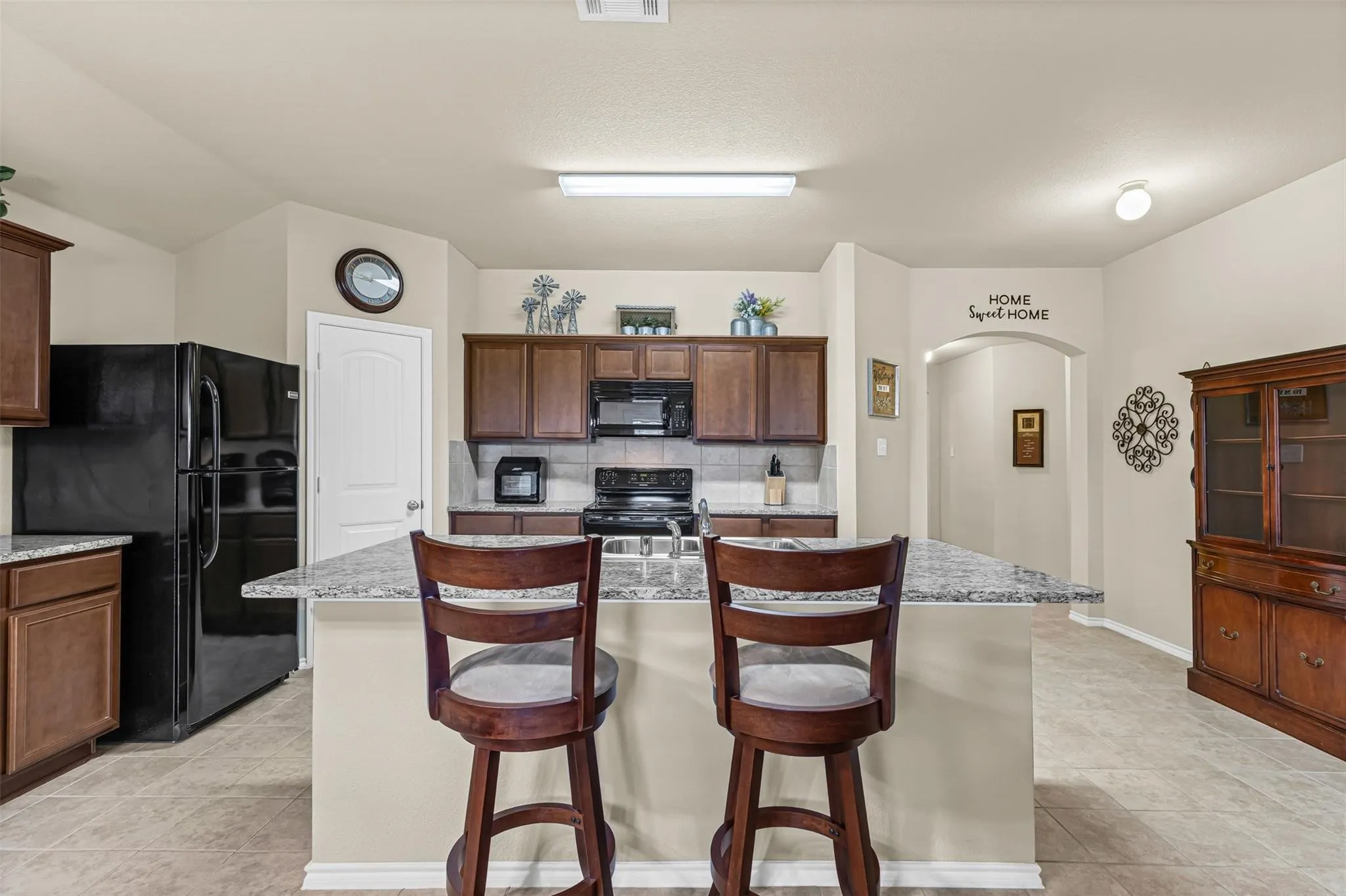 Single Family Residence For Sale in Collin County , 1104 Ruby Court, Princeton, Texas 75407, 4 Bedroom, 2 Bathroom, 2 Garage spaces, 1,587 Sqft, built in 2017, mls#21350163, Real Estate Agent in Princeton, Homes For Sale in Collin county, Homes For Sale in Princeton, Realtor in Princeton Texas, Real Estate Brokerage Independent Realty Texas, Luminita Cordes Realtor