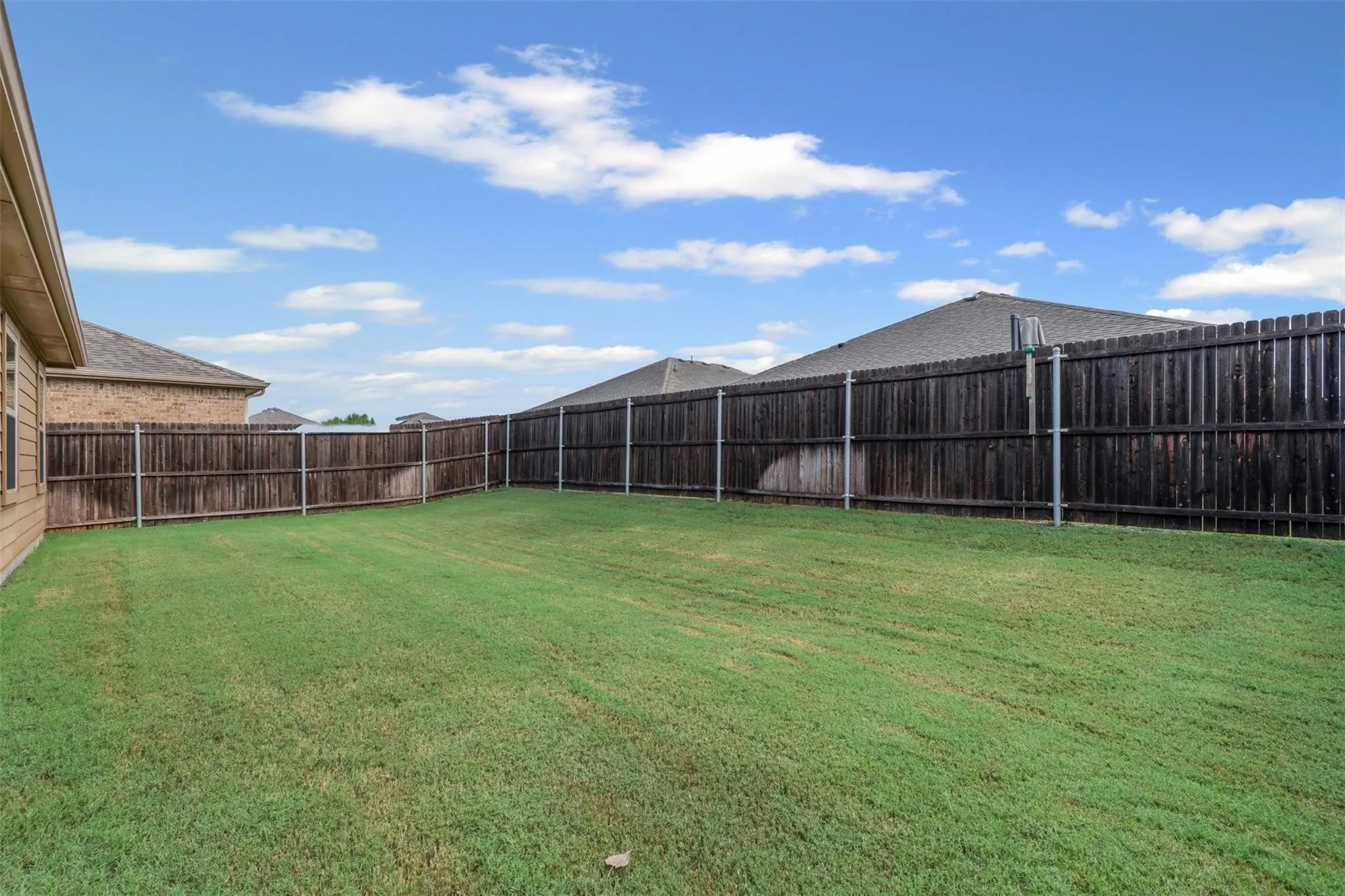 Single Family Residence For Sale in Collin County , 1104 Ruby Court, Princeton, Texas 75407, 4 Bedroom, 2 Bathroom, 2 Garage spaces, 1,587 Sqft, built in 2017, mls#21350163, Real Estate Agent in Princeton, Homes For Sale in Collin county, Homes For Sale in Princeton, Realtor in Princeton Texas, Real Estate Brokerage Independent Realty Texas, Luminita Cordes Realtor
