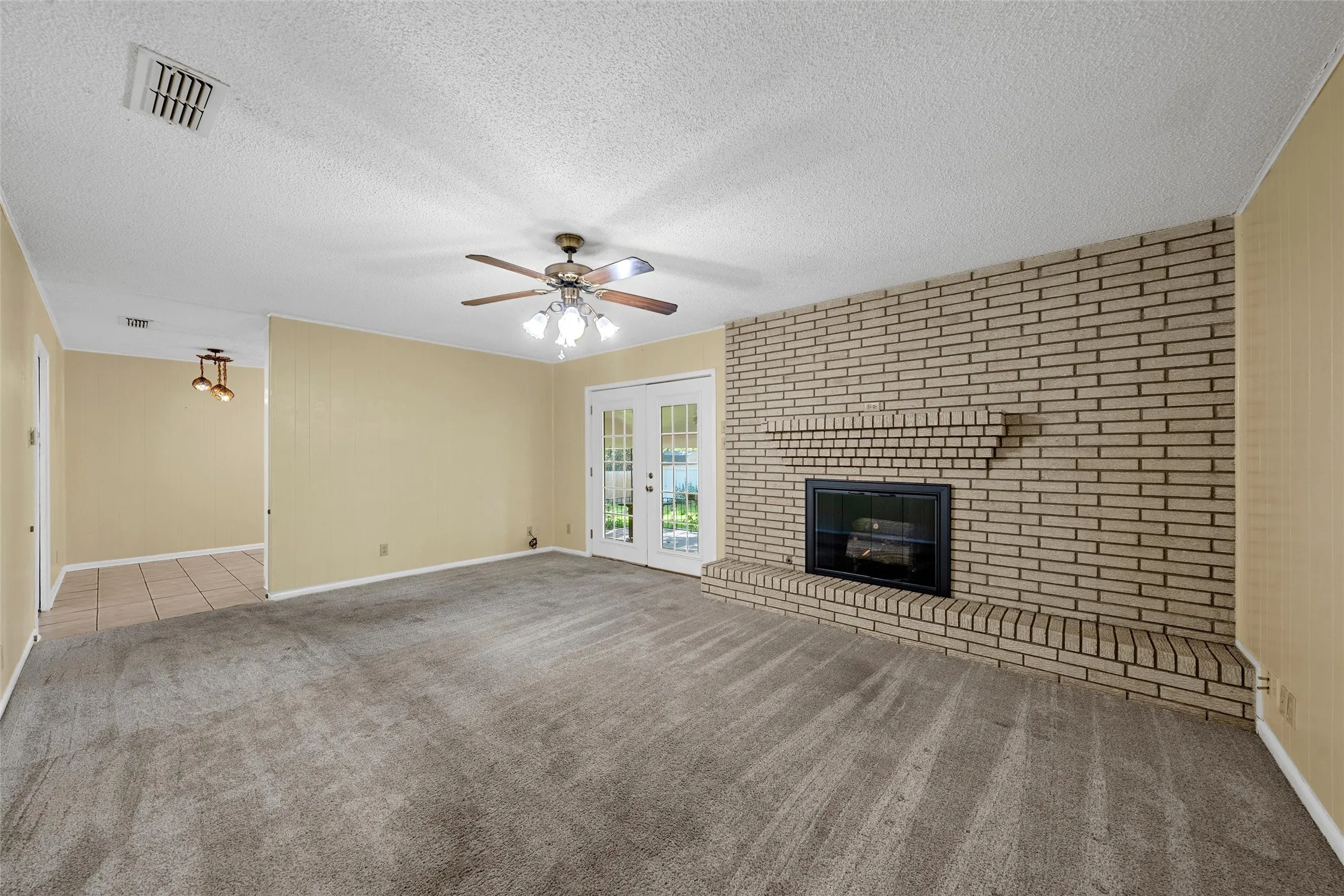 Single Family Residence For Sale in Bell County , 3609 Dogwood Lane, Temple, Texas 76502, 3 Bedroom, 2 Bathroom, 2 Garage spaces, 1,967 Sqft, built in 1971, mls#21349441, Real Estate Agent in Temple, Homes For Sale in Bell county, Homes For Sale in Temple, Realtor in Temple Texas, Real Estate Brokerage Independent Realty Texas, Luminita Cordes Realtor