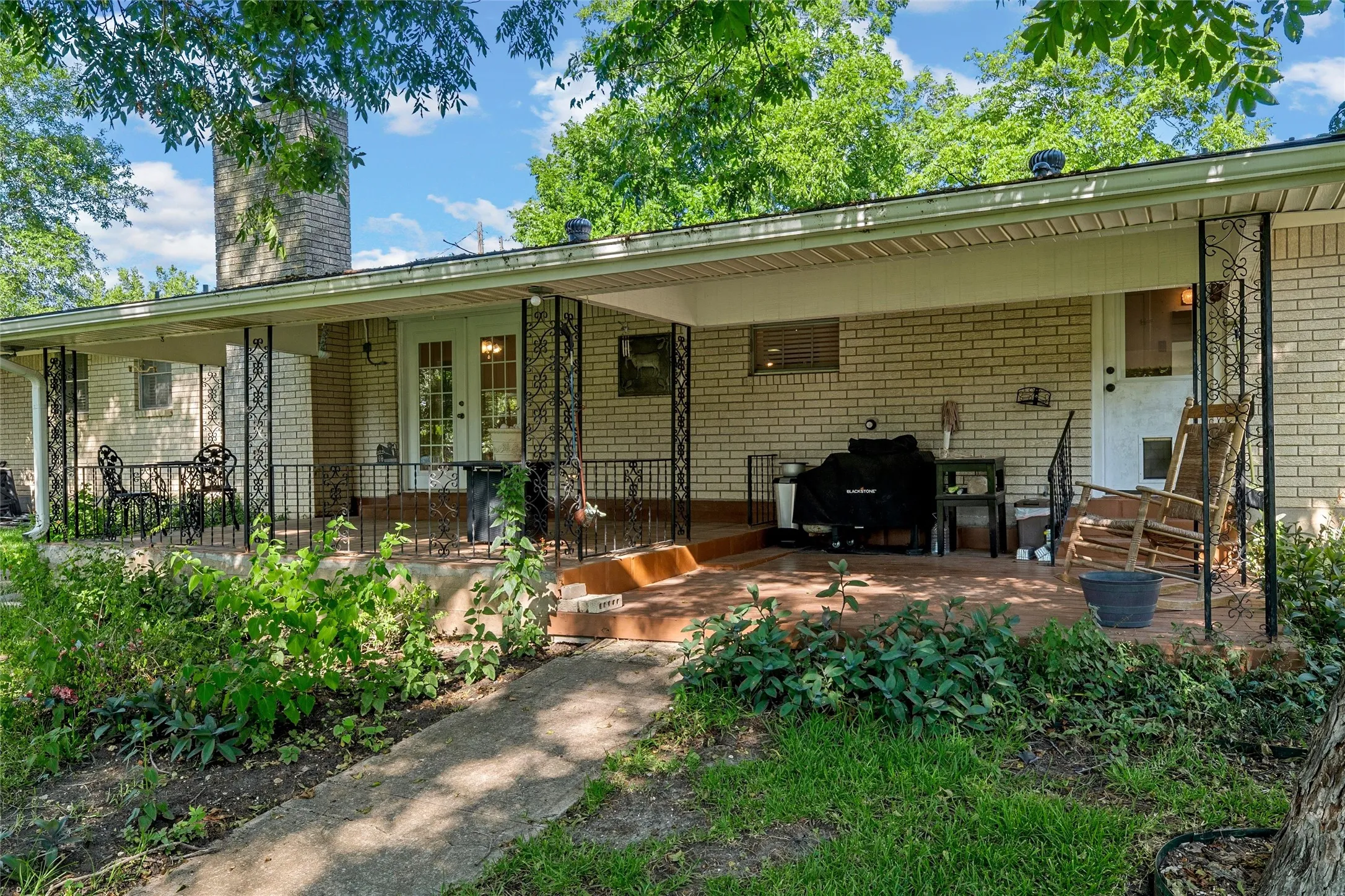 Single Family Residence For Sale in Bell County , 3609 Dogwood Lane, Temple, Texas 76502, 3 Bedroom, 2 Bathroom, 2 Garage spaces, 1,967 Sqft, built in 1971, mls#21349441, Real Estate Agent in Temple, Homes For Sale in Bell county, Homes For Sale in Temple, Realtor in Temple Texas, Real Estate Brokerage Independent Realty Texas, Luminita Cordes Realtor