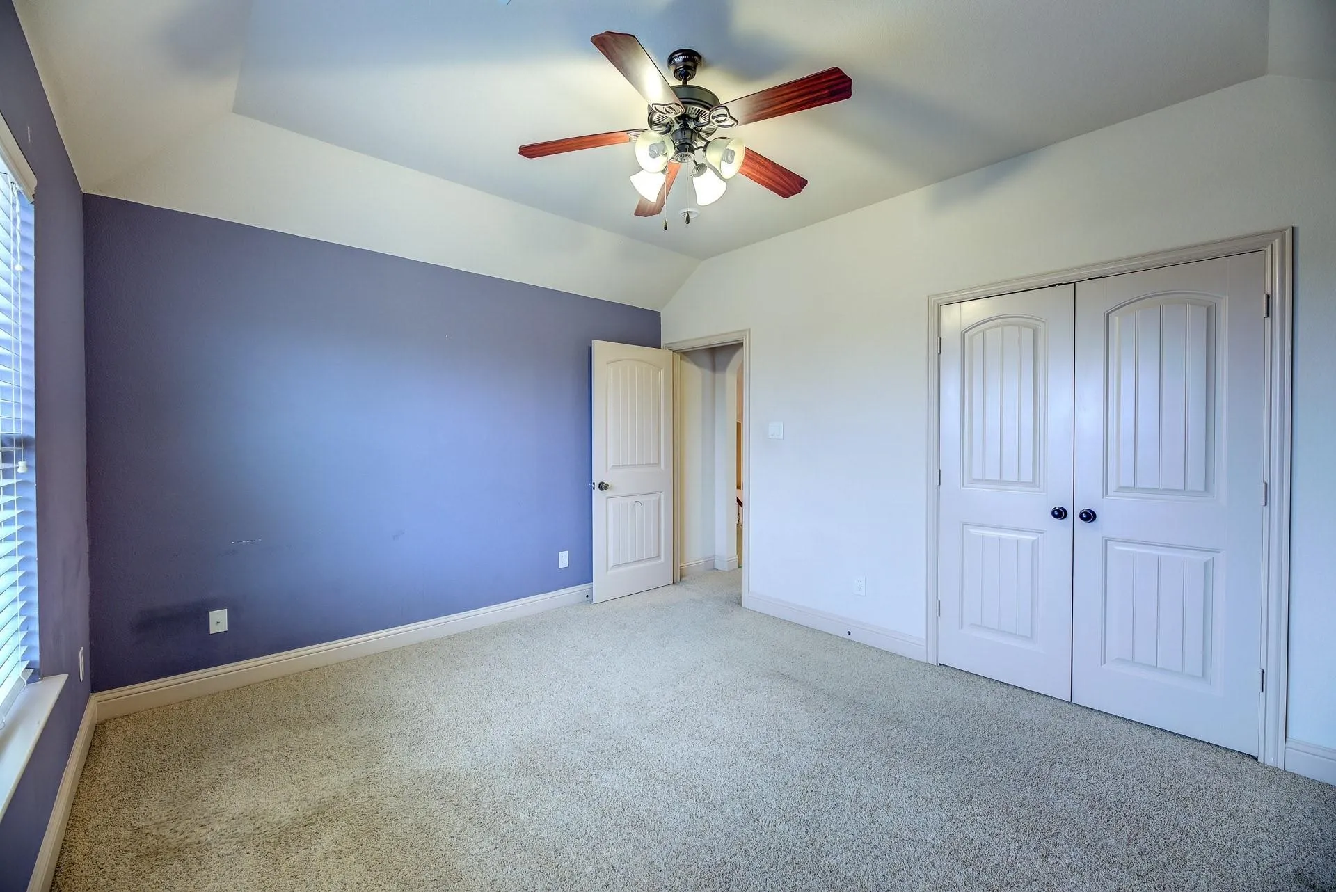 Single Family Residence For Rent in Tarrant County , 2933 Softwood Circle, Fort Worth, Texas 76244, 4 Bedroom, 3 Bathroom, 2 Garage spaces, 3,100 Sqft, built in 2009, mls#21349996, Real Estate Agent in Fort Worth, Homes For Rent in Tarrant county, Homes For Rent in Fort Worth, Realtor in Fort Worth Texas, Real Estate Brokerage Independent Realty Texas, Luminita Cordes Realtor