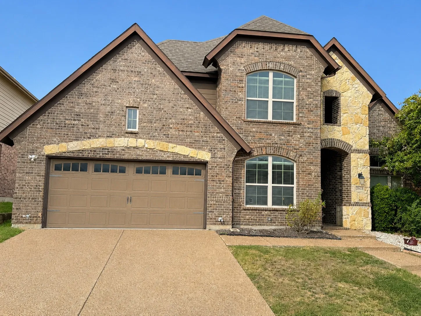 Single Family Residence For Rent in Tarrant County , 2933 Softwood Circle, Fort Worth, Texas 76244, 4 Bedroom, 3 Bathroom, 2 Garage spaces, 3,100 Sqft, built in 2009, mls#21349996, Real Estate Agent in Fort Worth, Homes For Rent in Tarrant county, Homes For Rent in Fort Worth, Realtor in Fort Worth Texas, Real Estate Brokerage Independent Realty Texas, Luminita Cordes Realtor