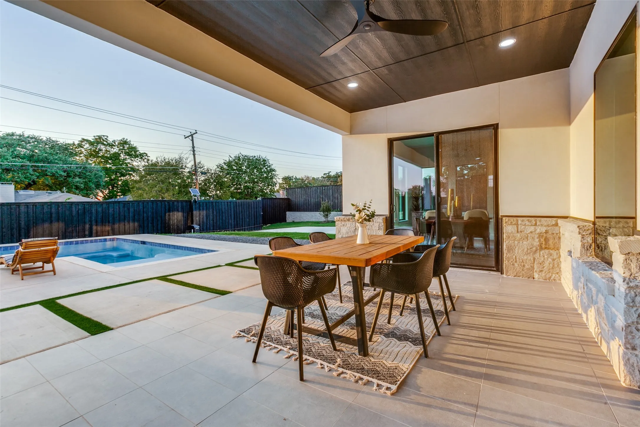 Single Family Residence For Sale in Dallas County , 10923 Marsh Lane, Dallas, Texas 75229, 4 Bedroom, 4 Bathroom, 3 Garage spaces, 3,801 Sqft, built in 2024, mls#21347019, Real Estate Agent in Dallas, Homes For Sale in Dallas county, Homes For Sale in Dallas, Realtor in Dallas Texas, Real Estate Brokerage Independent Realty Texas, Luminita Cordes Realtor