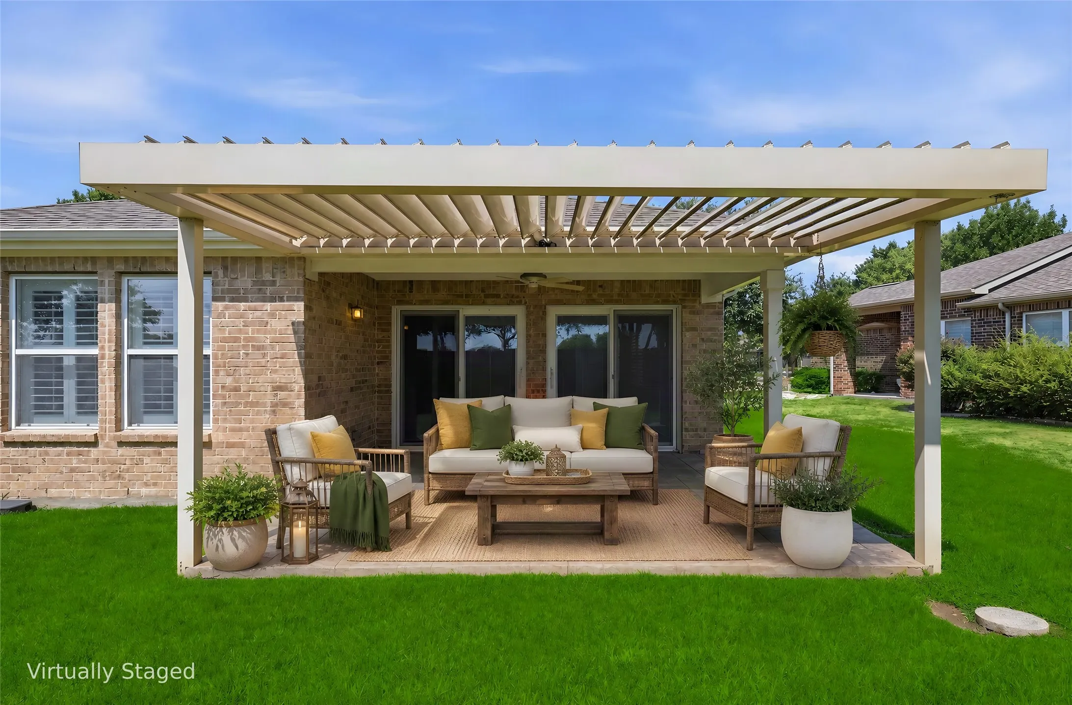 Beautiful Patio and Landscapting