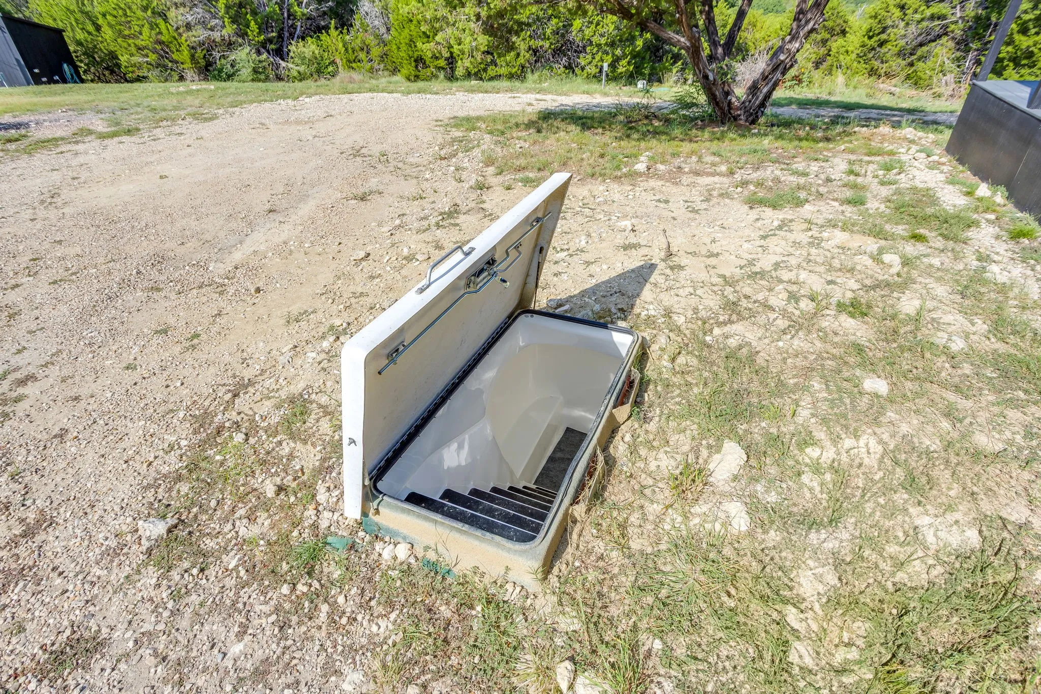 In ground storm shelter