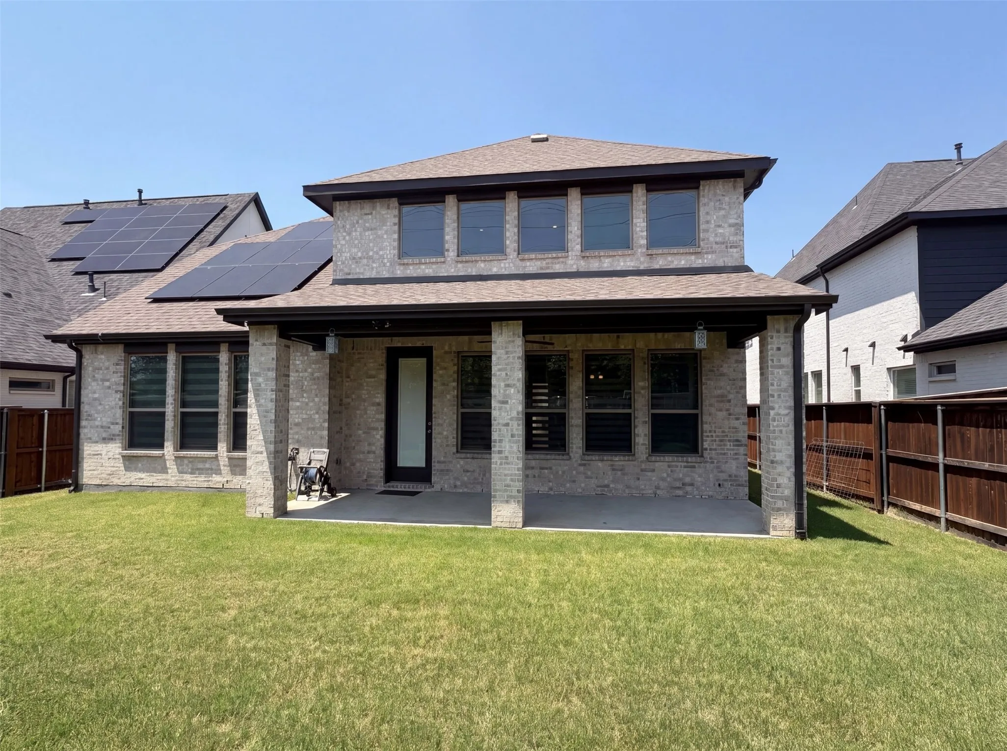 Single Family Residence For Sale in Collin County , 9694 Brackenfield Lane, Frisco, Texas 75035, 4 Bedroom, 5 Bathroom, 3 Garage spaces, 3,290 Sqft, built in 2021, mls#21350226, Real Estate Agent in Frisco, Homes For Sale in Collin county, Homes For Sale in Frisco, Realtor in Frisco Texas, Real Estate Brokerage Independent Realty Texas, Luminita Cordes Realtor
