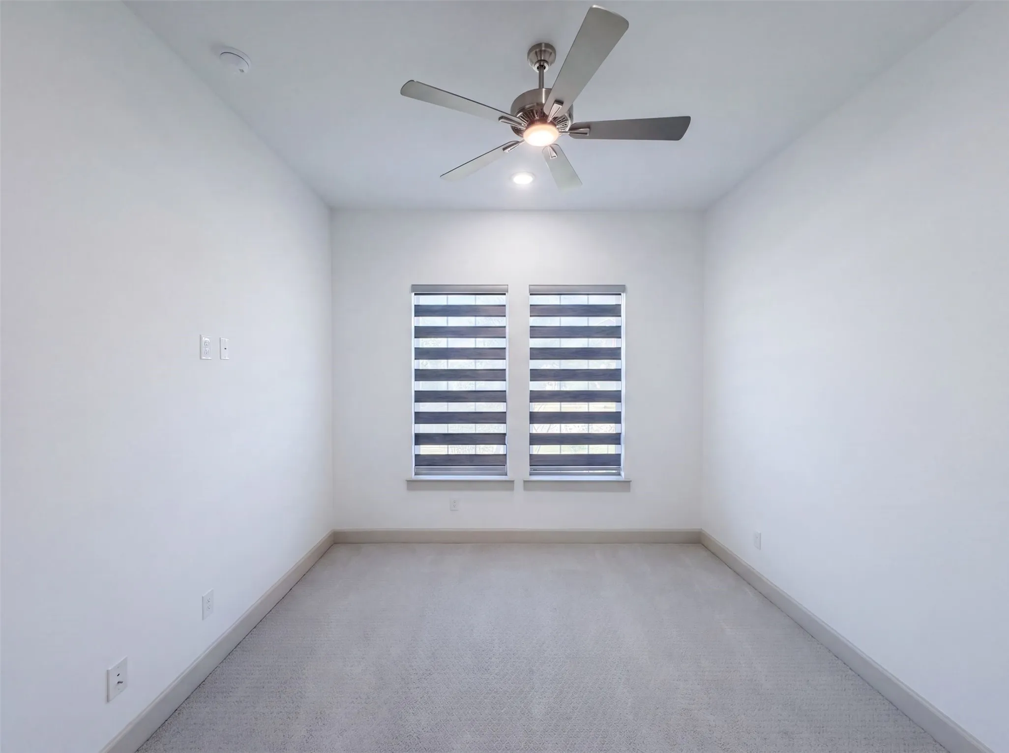 Single Family Residence For Sale in Collin County , 9694 Brackenfield Lane, Frisco, Texas 75035, 4 Bedroom, 5 Bathroom, 3 Garage spaces, 3,290 Sqft, built in 2021, mls#21350226, Real Estate Agent in Frisco, Homes For Sale in Collin county, Homes For Sale in Frisco, Realtor in Frisco Texas, Real Estate Brokerage Independent Realty Texas, Luminita Cordes Realtor