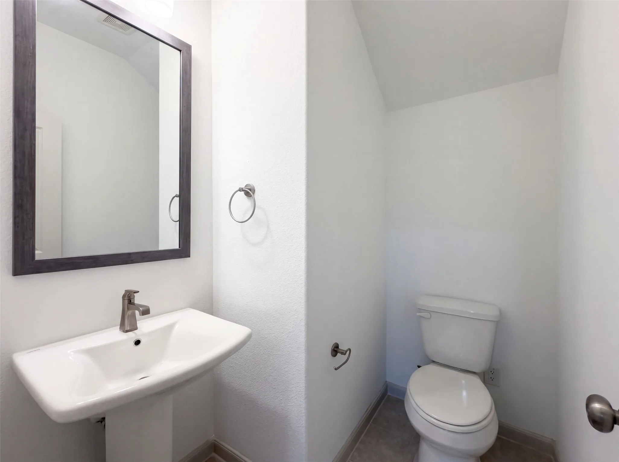 Single Family Residence For Sale in Collin County , 9694 Brackenfield Lane, Frisco, Texas 75035, 4 Bedroom, 5 Bathroom, 3 Garage spaces, 3,290 Sqft, built in 2021, mls#21350226, Real Estate Agent in Frisco, Homes For Sale in Collin county, Homes For Sale in Frisco, Realtor in Frisco Texas, Real Estate Brokerage Independent Realty Texas, Luminita Cordes Realtor