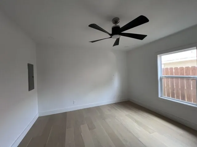 Single Family Residence For Sale in Dallas County , 710 S Glasgow Drive, Dallas, Texas 75223, 3 Bedroom, 3 Bathroom, 2 Garage spaces, 1,664 Sqft, built in 1916, mls#21350219, Real Estate Agent in Dallas, Homes For Sale in Dallas county, Homes For Sale in Dallas, Realtor in Dallas Texas, Real Estate Brokerage Independent Realty Texas, Luminita Cordes Realtor