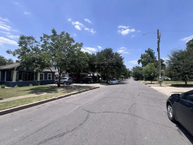 Single Family Residence For Sale in Dallas County , 710 S Glasgow Drive, Dallas, Texas 75223, 3 Bedroom, 3 Bathroom, 2 Garage spaces, 1,664 Sqft, built in 1916, mls#21350219, Real Estate Agent in Dallas, Homes For Sale in Dallas county, Homes For Sale in Dallas, Realtor in Dallas Texas, Real Estate Brokerage Independent Realty Texas, Luminita Cordes Realtor