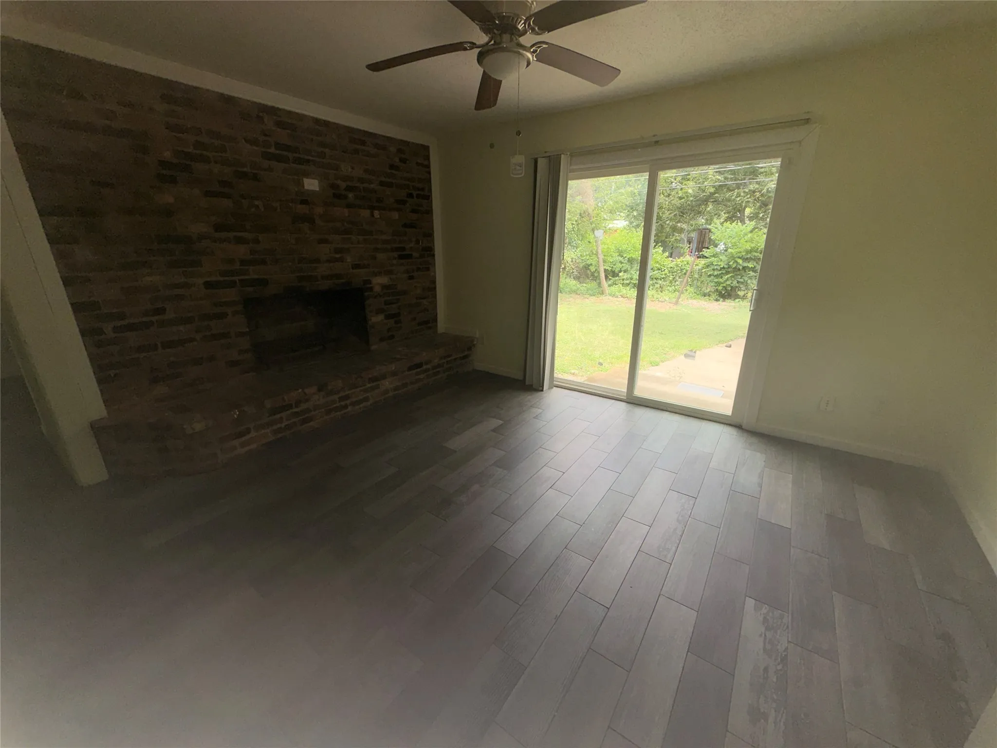 Single Family Residence For Sale in Tarrant County , 6033 Ramey Avenue, Fort Worth, Texas 76112, 3 Bedroom, 2 Bathroom, 1 Garage spaces, 1,468 Sqft, built in 1956, mls#21350245, Real Estate Agent in Fort Worth, Homes For Sale in Tarrant county, Homes For Sale in Fort Worth, Realtor in Fort Worth Texas, Real Estate Brokerage Independent Realty Texas, Luminita Cordes Realtor