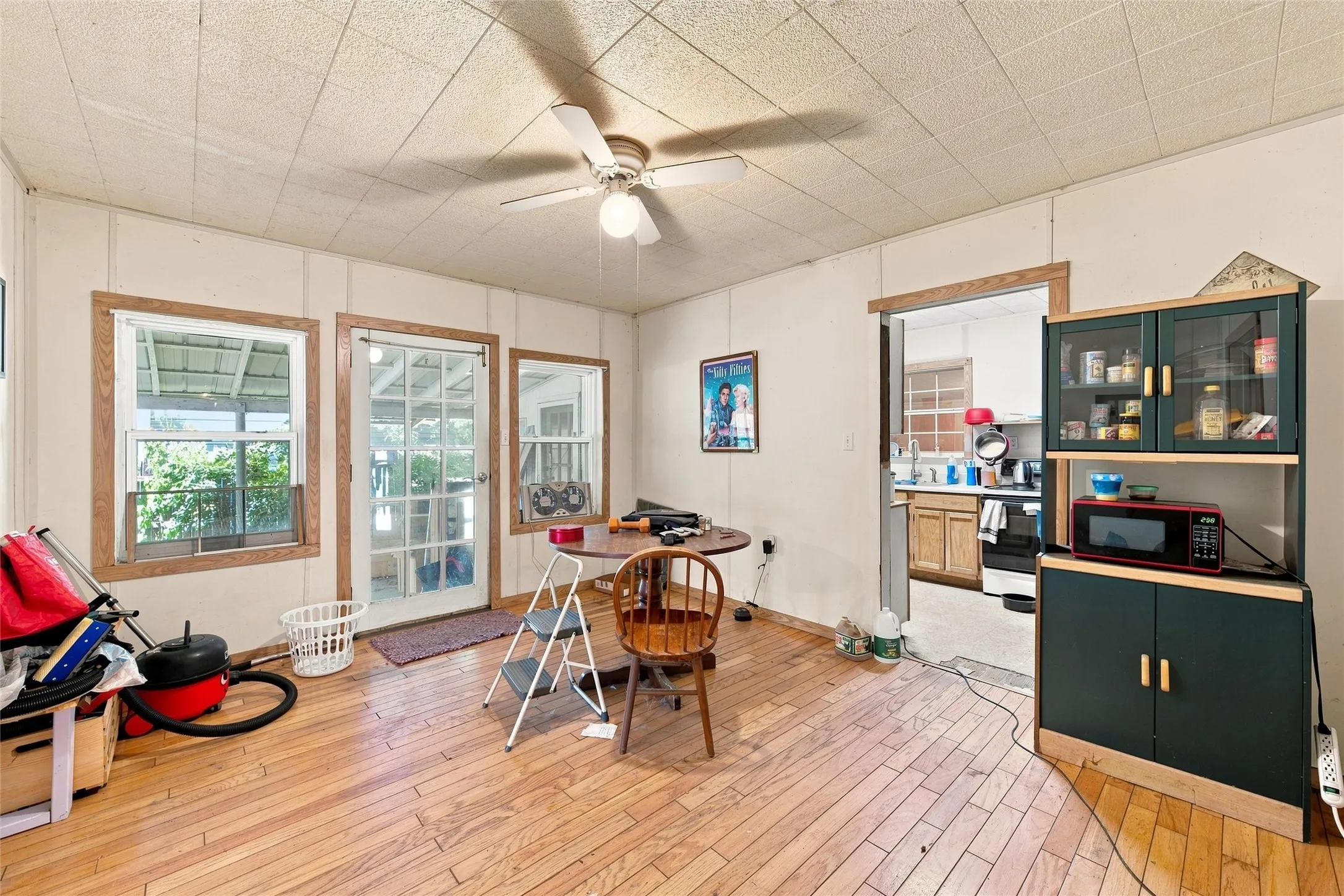 Single Family Residence For Sale in Hill County , 405 NE 4th Street, Hubbard, Texas 76648, 2 Bedroom, 2 Bathroom, Garage spaces, 1,428 Sqft, built in 0, mls#21346748, Real Estate Agent in Hubbard, Homes For Sale in Hill county, Homes For Sale in Hubbard, Realtor in Hubbard Texas, Real Estate Brokerage Independent Realty Texas, Luminita Cordes Realtor