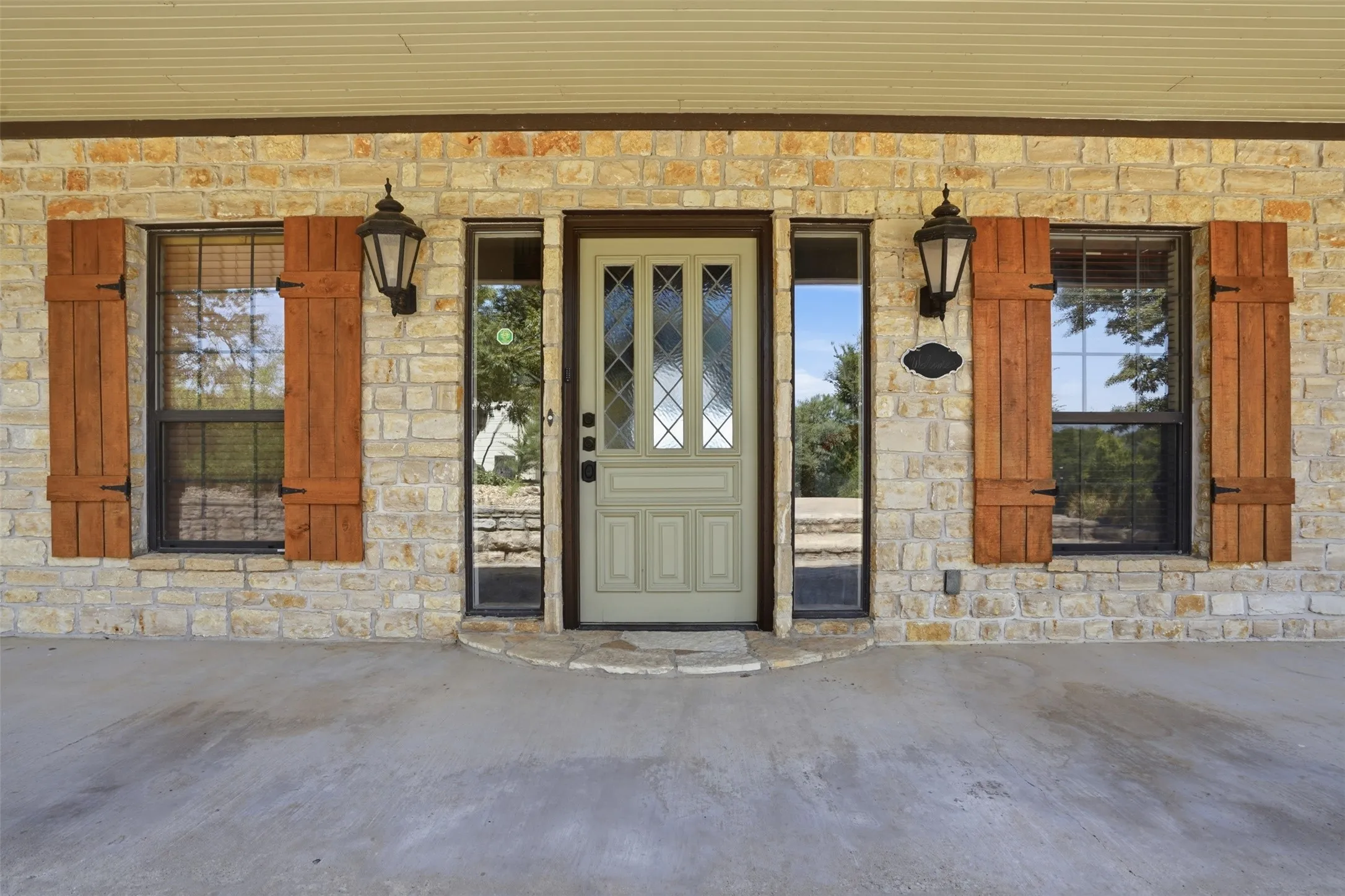 Single Family Residence For Sale in Parker County , 813 Remuda Drive, Fort Worth, Texas 76108, 4 Bedroom, 3 Bathroom, 3 Garage spaces, 4,381 Sqft, built in 1994, mls#21349872, Real Estate Agent in Fort Worth, Homes For Sale in Parker county, Homes For Sale in Fort Worth, Realtor in Fort Worth Texas, Real Estate Brokerage Independent Realty Texas, Luminita Cordes Realtor