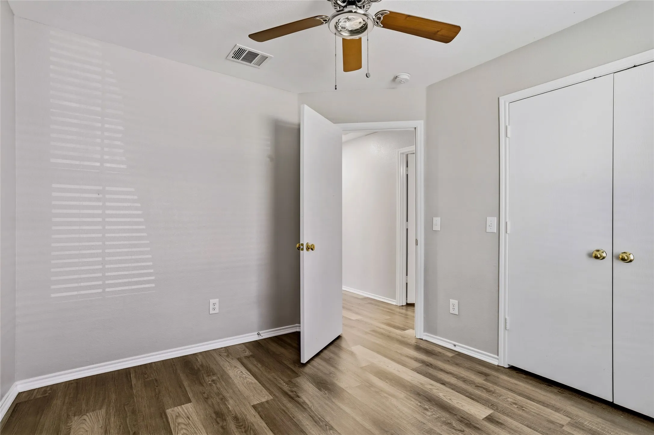 Single Family Residence For Sale in Collin County , 710 Fleming Street, Wylie, Texas 75098, 3 Bedroom, 2 Bathroom, 2 Garage spaces, 1,399 Sqft, built in 2005, mls#21349962, Real Estate Agent in Wylie, Homes For Sale in Collin county, Homes For Sale in Wylie, Realtor in Wylie Texas, Real Estate Brokerage Independent Realty Texas, Luminita Cordes Realtor