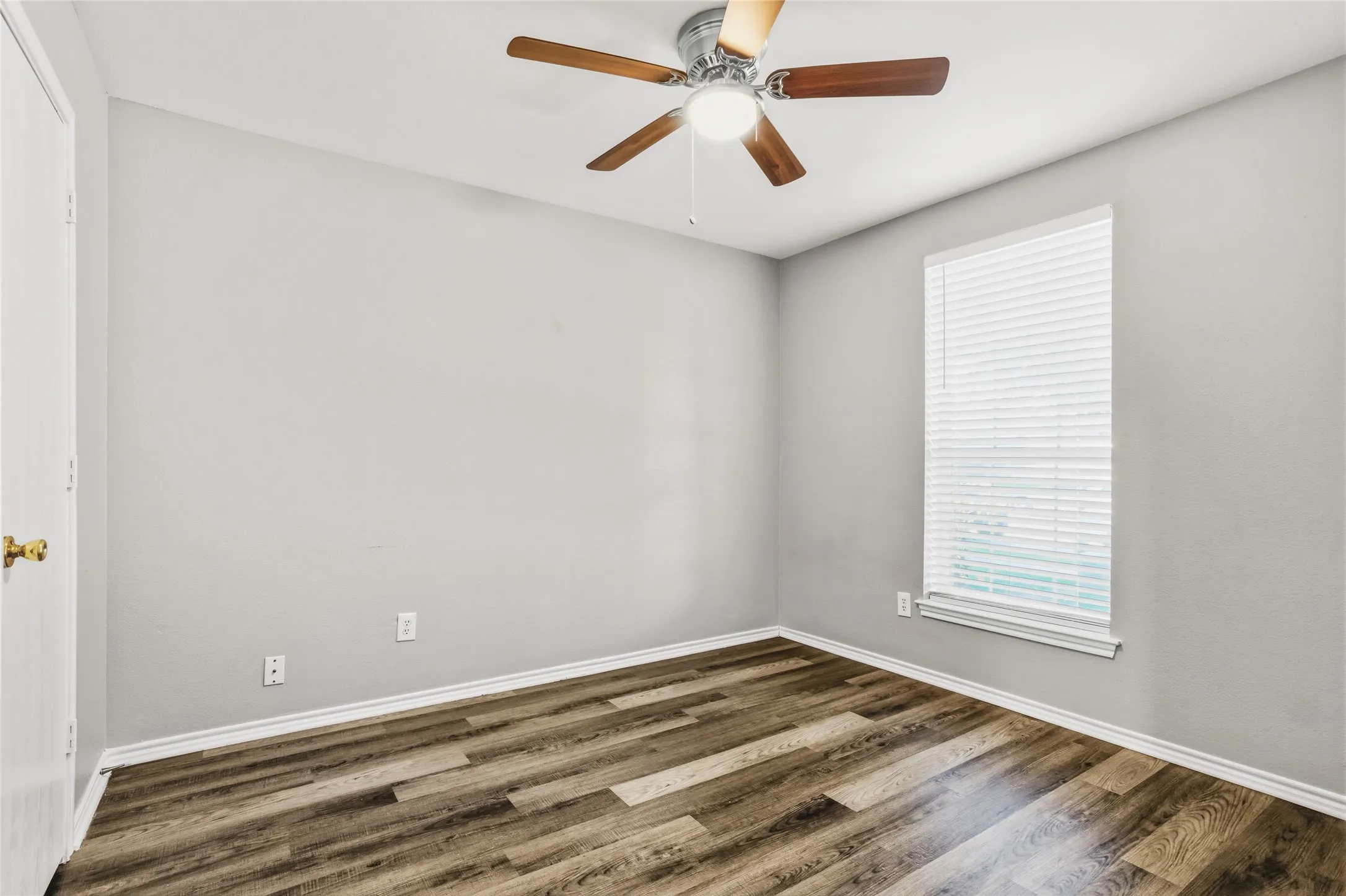 Single Family Residence For Sale in Collin County , 710 Fleming Street, Wylie, Texas 75098, 3 Bedroom, 2 Bathroom, 2 Garage spaces, 1,399 Sqft, built in 2005, mls#21349962, Real Estate Agent in Wylie, Homes For Sale in Collin county, Homes For Sale in Wylie, Realtor in Wylie Texas, Real Estate Brokerage Independent Realty Texas, Luminita Cordes Realtor