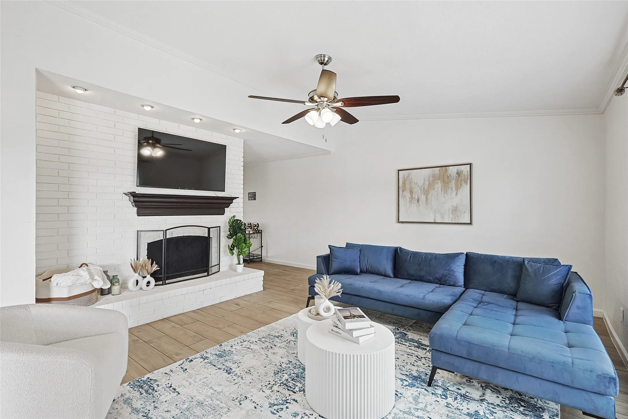 Single Family Residence For Rent in Denton County , 5632 Terry Street, The Colony, Texas 75056, 3 Bedrooms, 2 Bathrooms, 2 Garage spaces, 1,702 Sqft, built in 1983, Price $5,000, mls#21350215, Real Estate Agent in The Colony, Homes For Rent in Denton county, Homes For Rent in The Colony, Realtor in The Colony Texas, Real Estate Brokerage Independent Realty Texas, Luminita Cordes Realtor