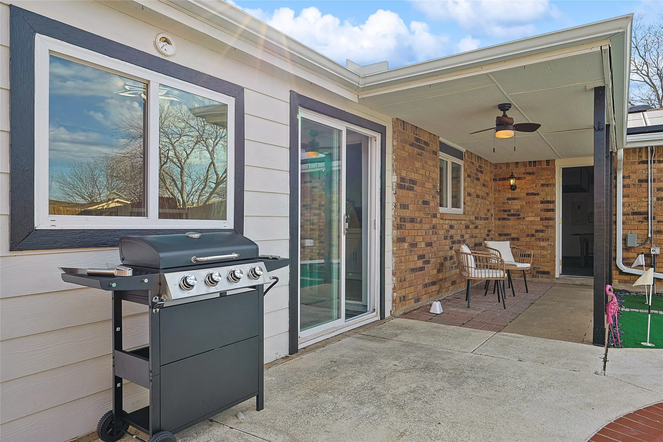 Single Family Residence For Rent in Denton County , 5632 Terry Street, The Colony, Texas 75056, 3 Bedrooms, 2 Bathrooms, 2 Garage spaces, 1,702 Sqft, built in 1983, Price $5,000, mls#21350215, Real Estate Agent in The Colony, Homes For Rent in Denton county, Homes For Rent in The Colony, Realtor in The Colony Texas, Real Estate Brokerage Independent Realty Texas, Luminita Cordes Realtor