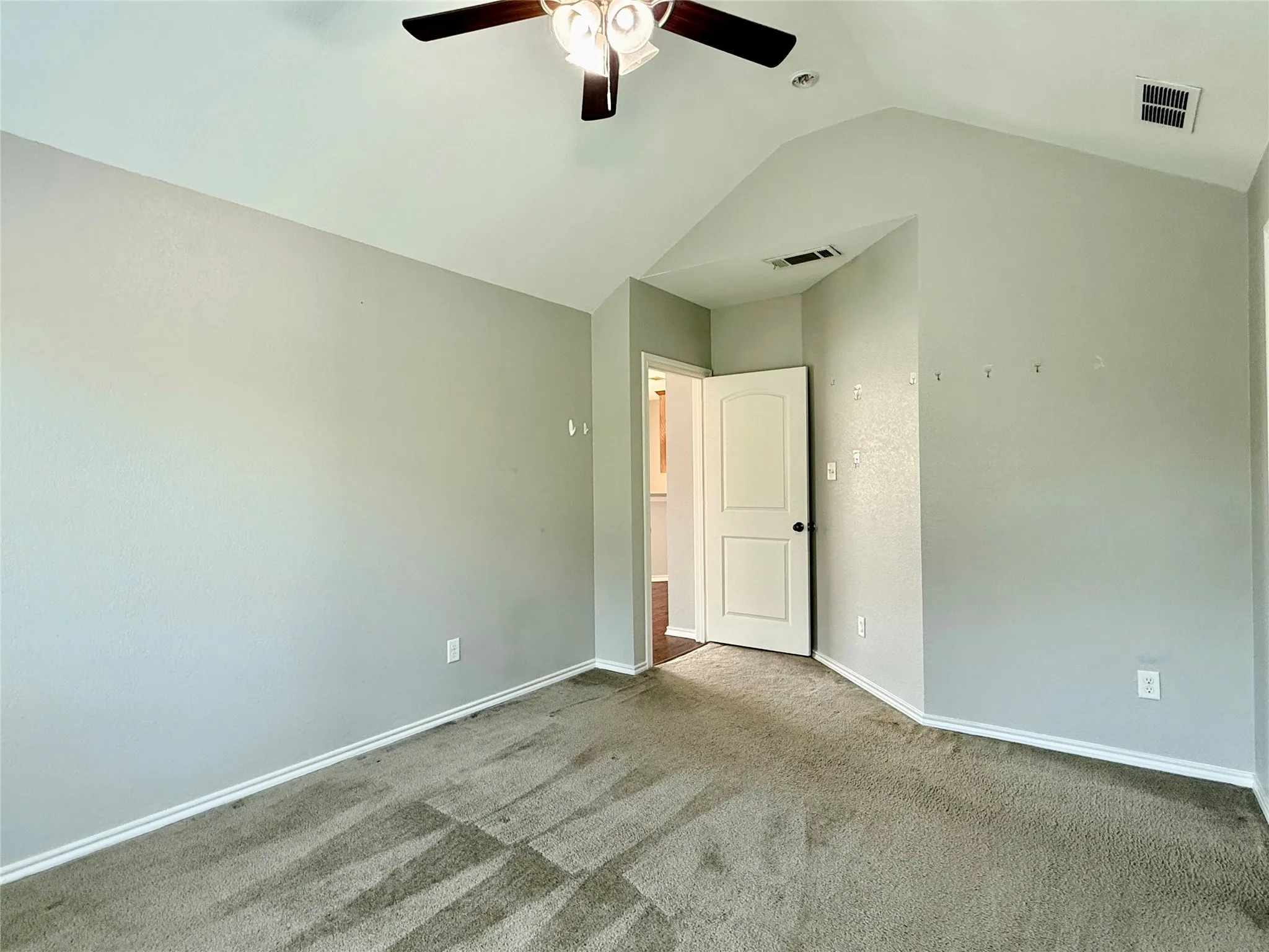 Single Family Residence For Rent in Denton County , 412 Windridge Drive, Little Elm, Texas 75068, 4 Bedroom, 2 Bathroom, 2 Garage spaces, 1,528 Sqft, built in 2014, mls#21350243, Real Estate Agent in Little Elm, Homes For Rent in Denton county, Homes For Rent in Little Elm, Realtor in Little Elm Texas, Real Estate Brokerage Independent Realty Texas, Luminita Cordes Realtor