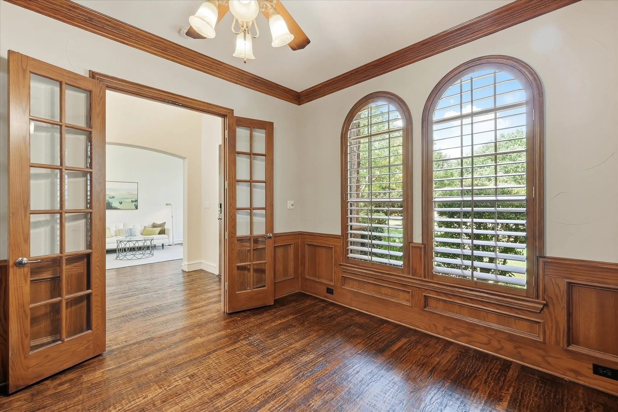Single Family Residence For Sale in Tarrant County , 421 Copperfield Street, Southlake, Texas 76092, 4 Bedroom, 5 Bathroom, 3 Garage spaces, 4,323 Sqft, built in 2005, mls#21348988, Real Estate Agent in Southlake, Homes For Sale in Tarrant county, Homes For Sale in Southlake, Realtor in Southlake Texas, Real Estate Brokerage Independent Realty Texas, Luminita Cordes Realtor
