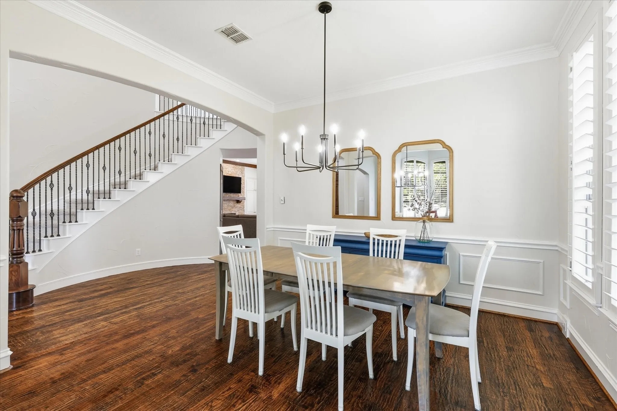 Single Family Residence For Sale in Tarrant County , 421 Copperfield Street, Southlake, Texas 76092, 4 Bedroom, 5 Bathroom, 3 Garage spaces, 4,323 Sqft, built in 2005, mls#21348988, Real Estate Agent in Southlake, Homes For Sale in Tarrant county, Homes For Sale in Southlake, Realtor in Southlake Texas, Real Estate Brokerage Independent Realty Texas, Luminita Cordes Realtor