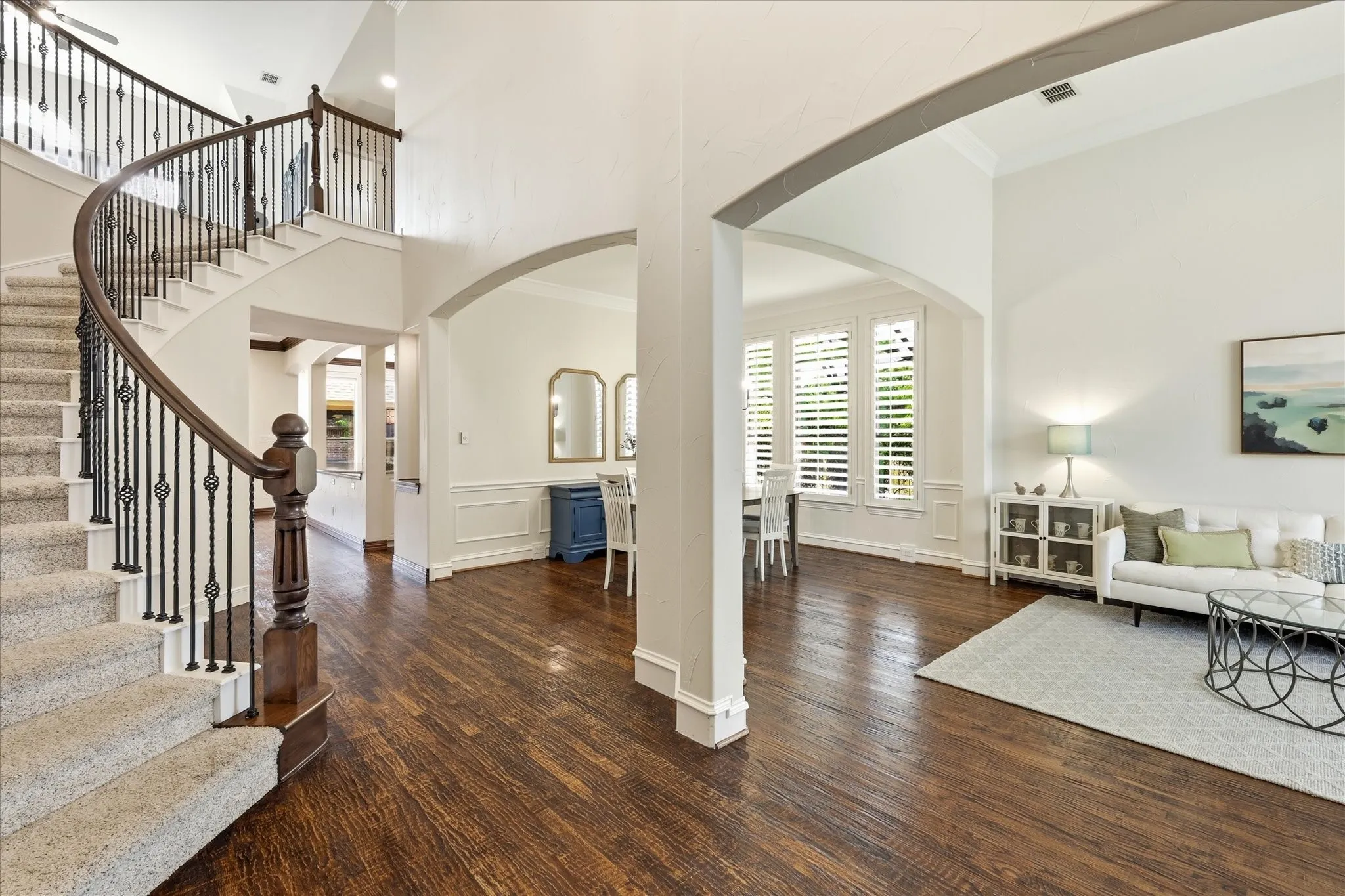 Single Family Residence For Sale in Tarrant County , 421 Copperfield Street, Southlake, Texas 76092, 4 Bedroom, 5 Bathroom, 3 Garage spaces, 4,323 Sqft, built in 2005, mls#21348988, Real Estate Agent in Southlake, Homes For Sale in Tarrant county, Homes For Sale in Southlake, Realtor in Southlake Texas, Real Estate Brokerage Independent Realty Texas, Luminita Cordes Realtor